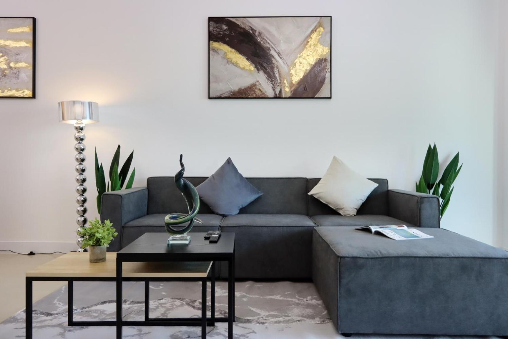 Livbnb - 1br Haven In Golden Mile Appartement Dubaï