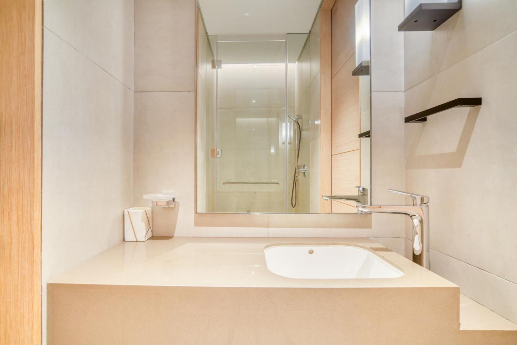 Address Jbr Marina View, Jbr, Marina - Mint Dubai