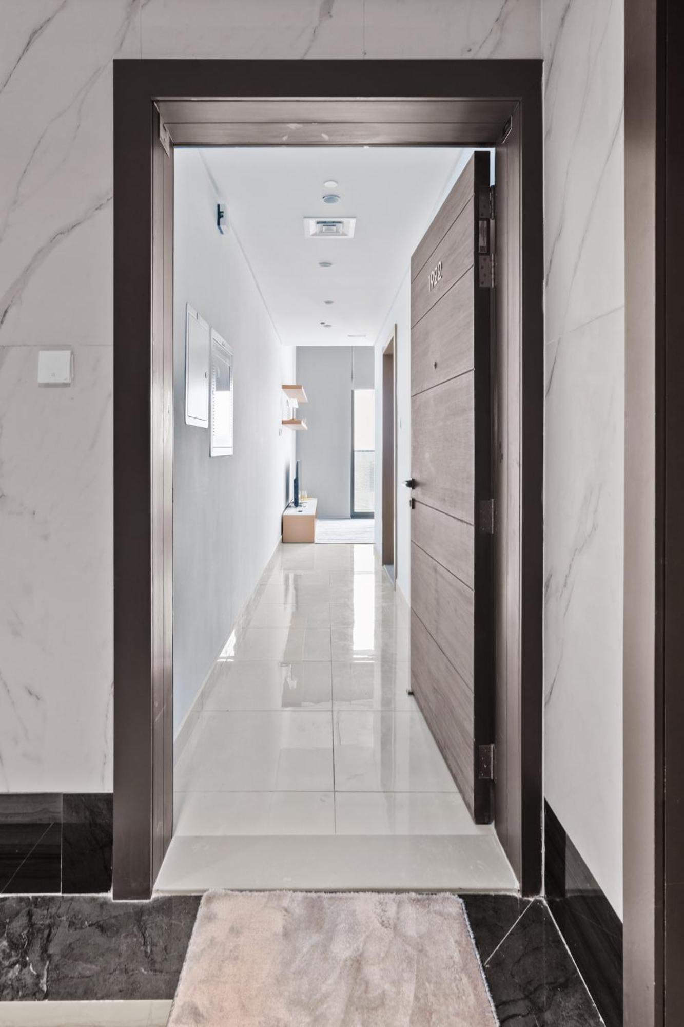 Elegant With Close Kitchen - Dubialand Dubaï