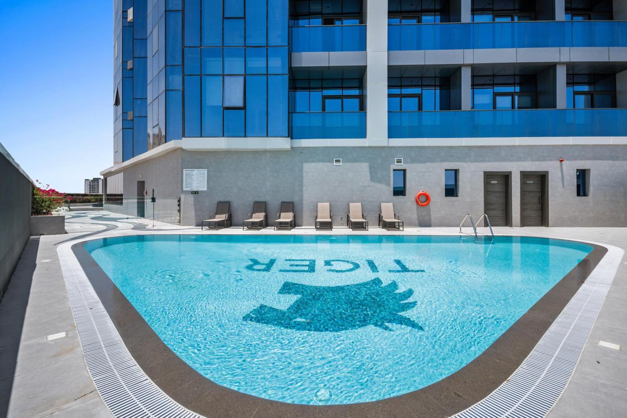 Elegant With Close Kitchen - Dubialand * Dubaï