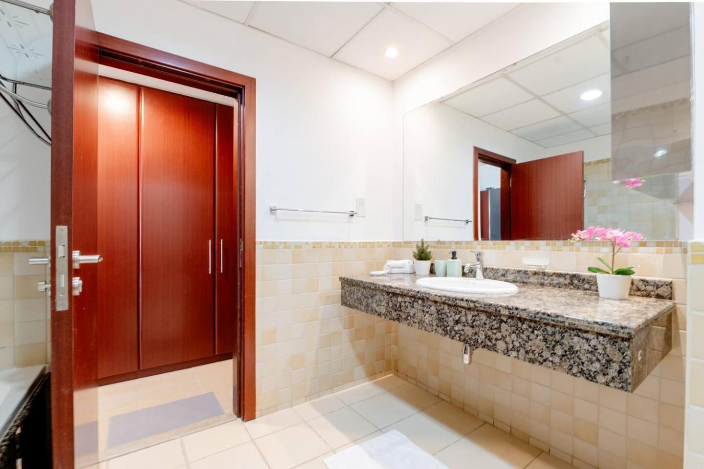 Moonlight Jbr - 2min Walk To Jbr Beach - Gym - 2min Metro Station - Poll * Dubai