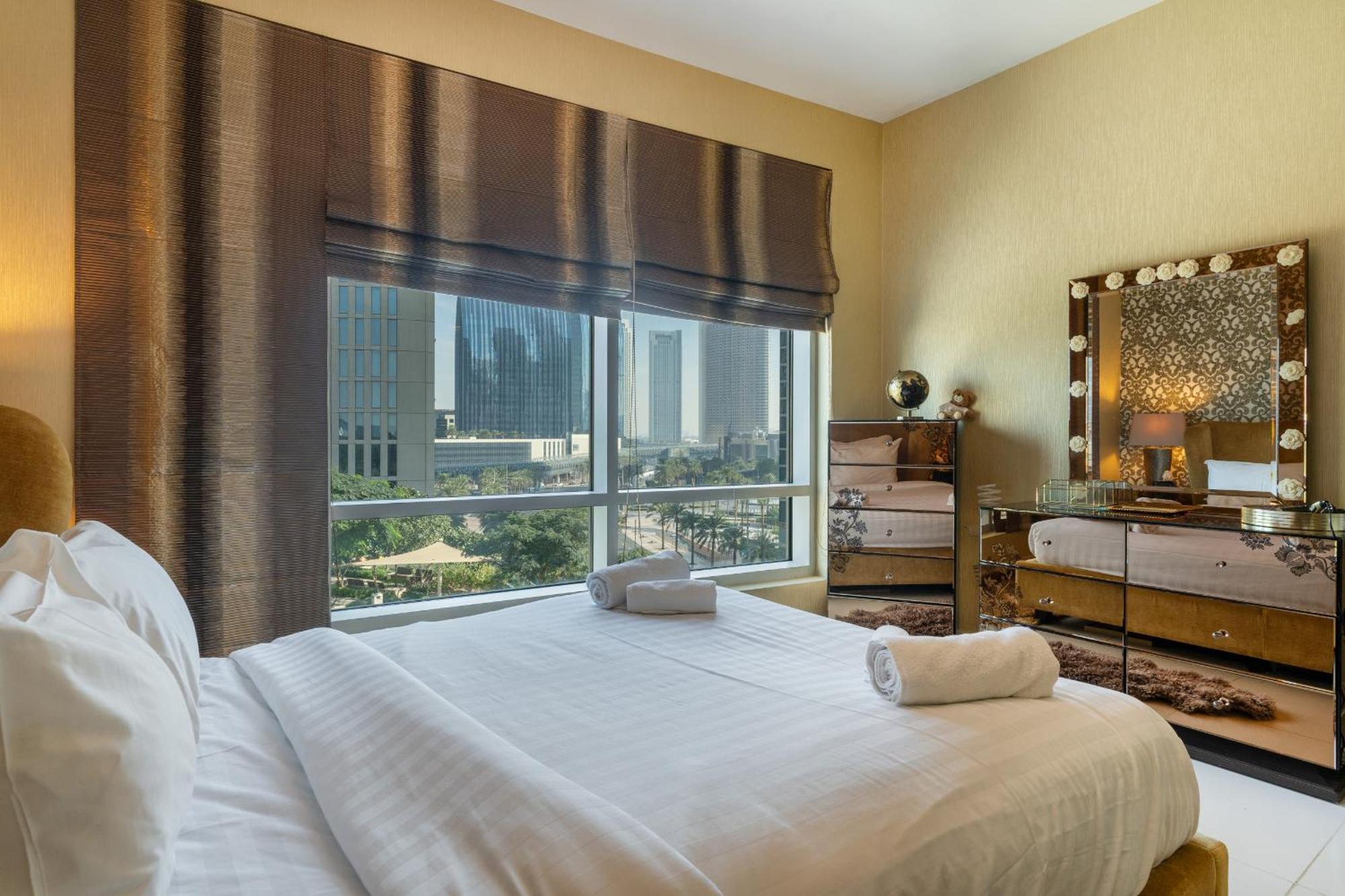Close To Metro - Classic 2br In Loft East,downtown Appartement Dubaï