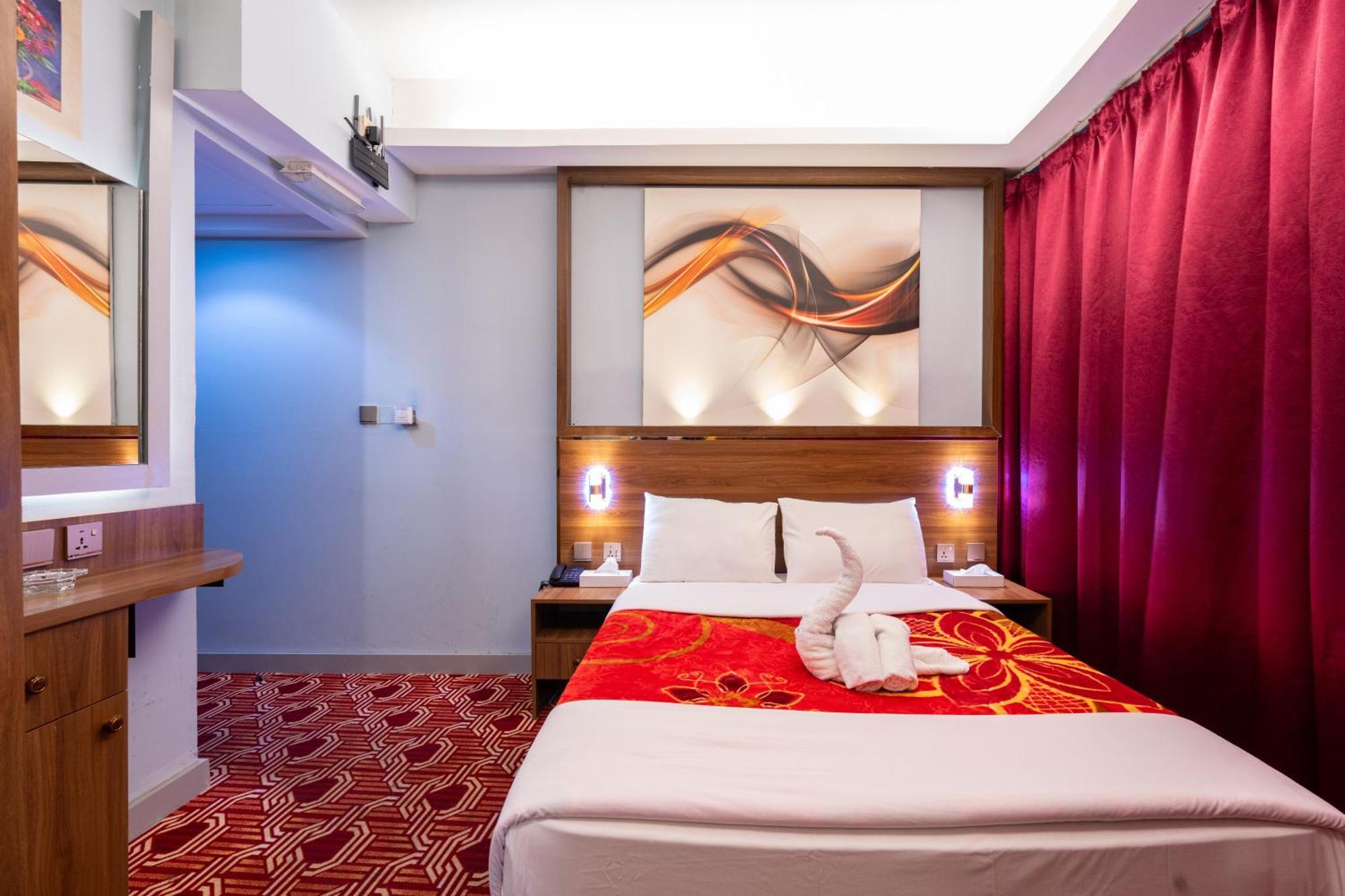 Tanha Hotell Dubai