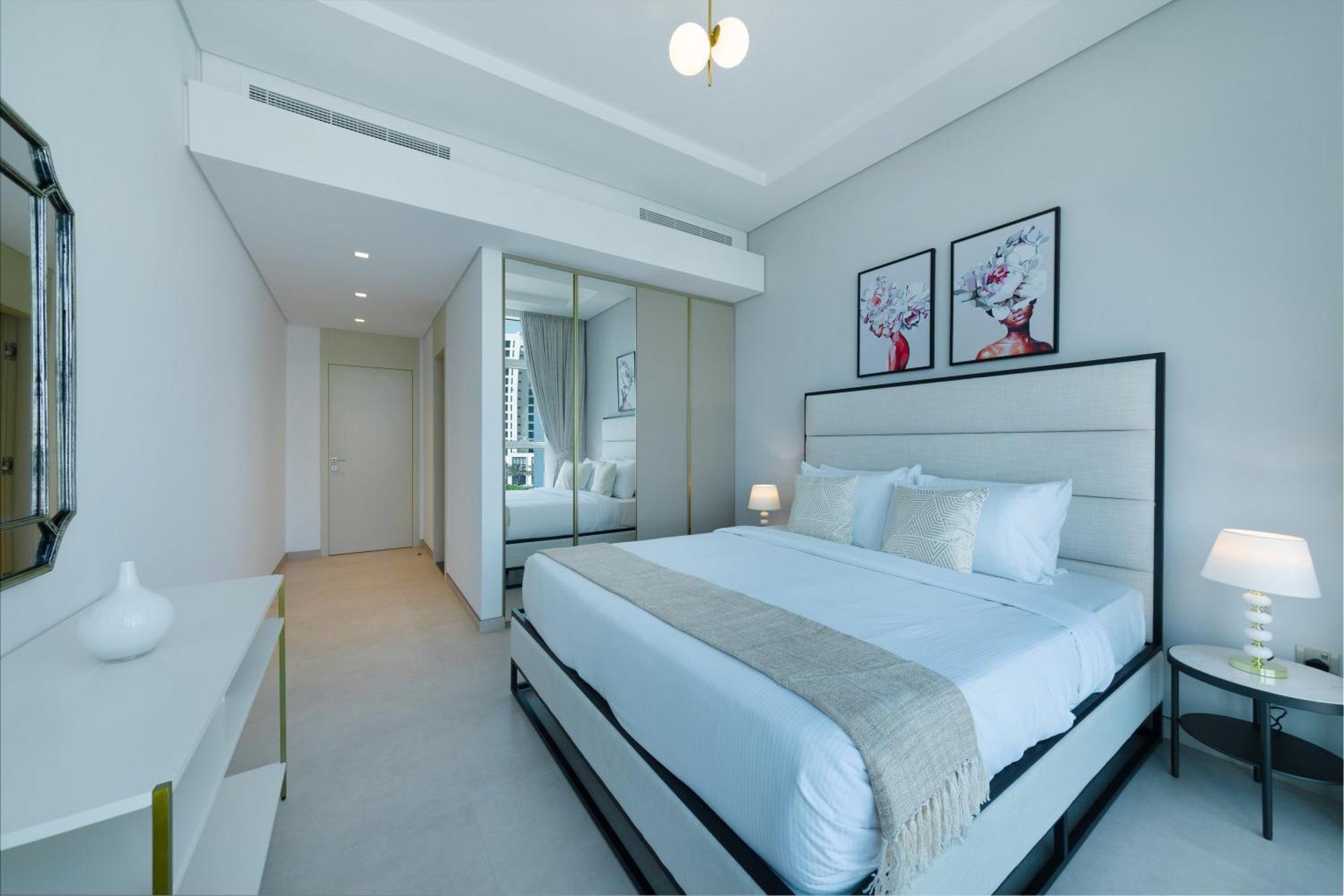 Maison Privee - Urban With Golf Course Views, Close To Beach Apartment *