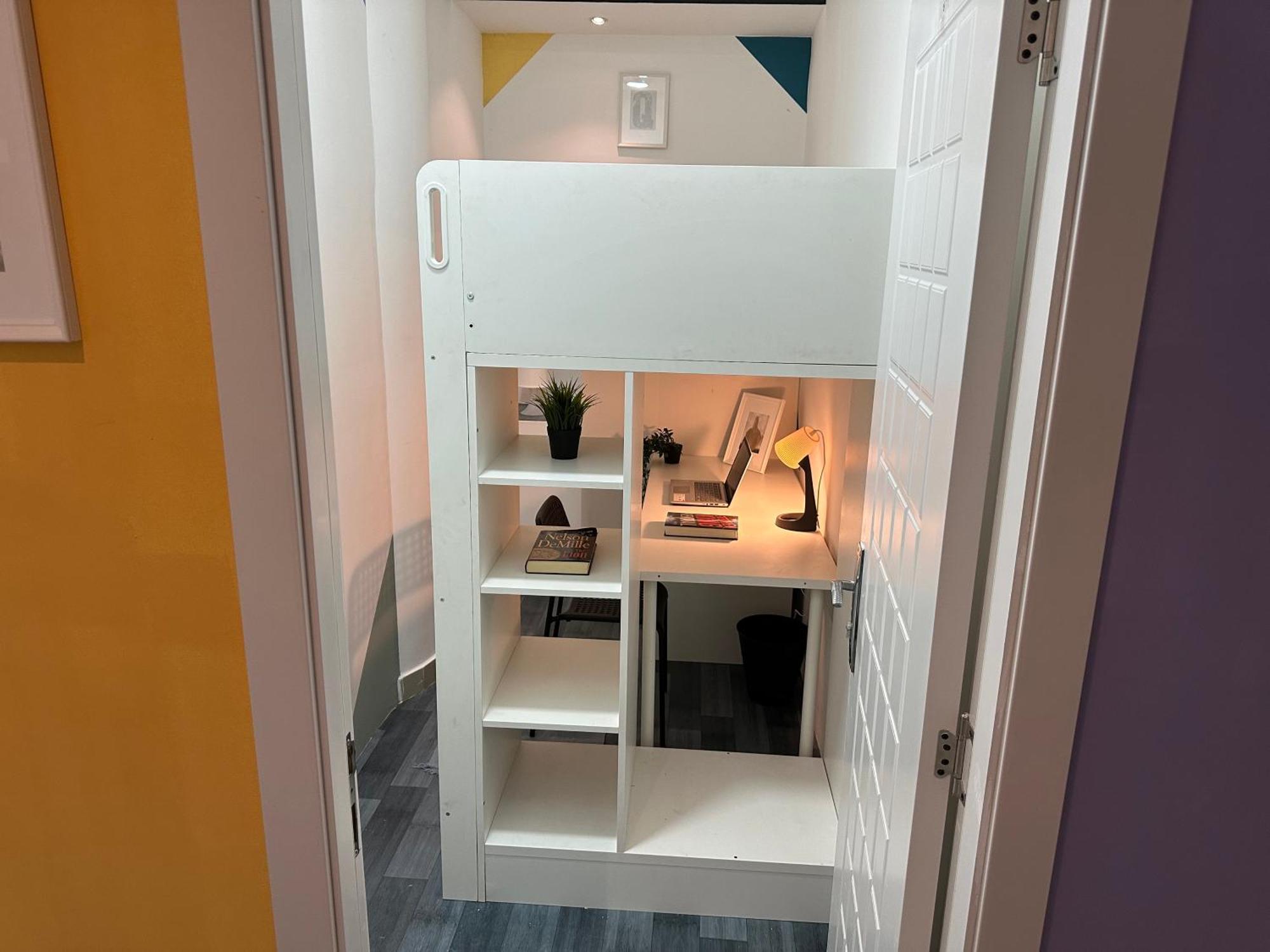 Cozy Loft Partition In Barsha Heights Accommodatie bij particulieren *