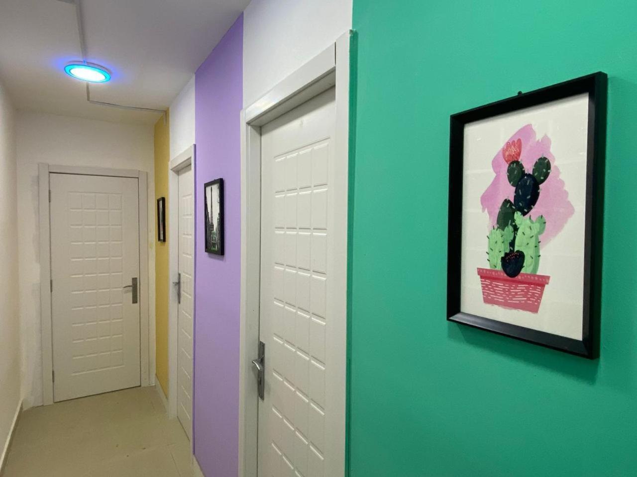 Cozy Loft Partition In Barsha Heights Dubái
