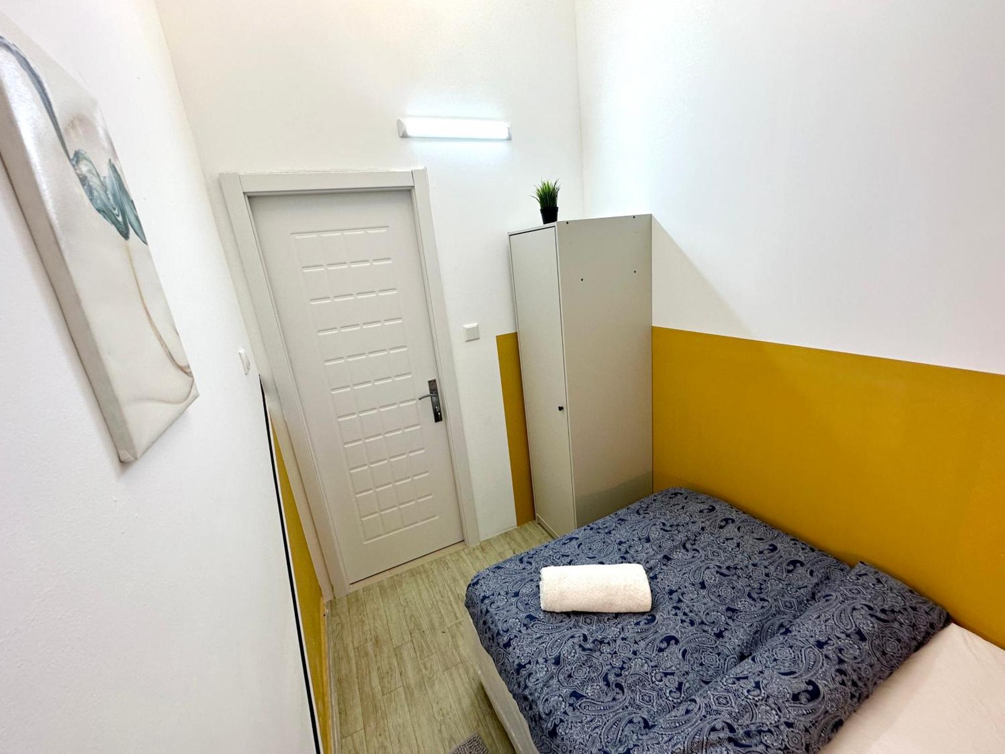 Habitación en casa particular Lavish Partition In Barsha Heights Near Internet Metro *