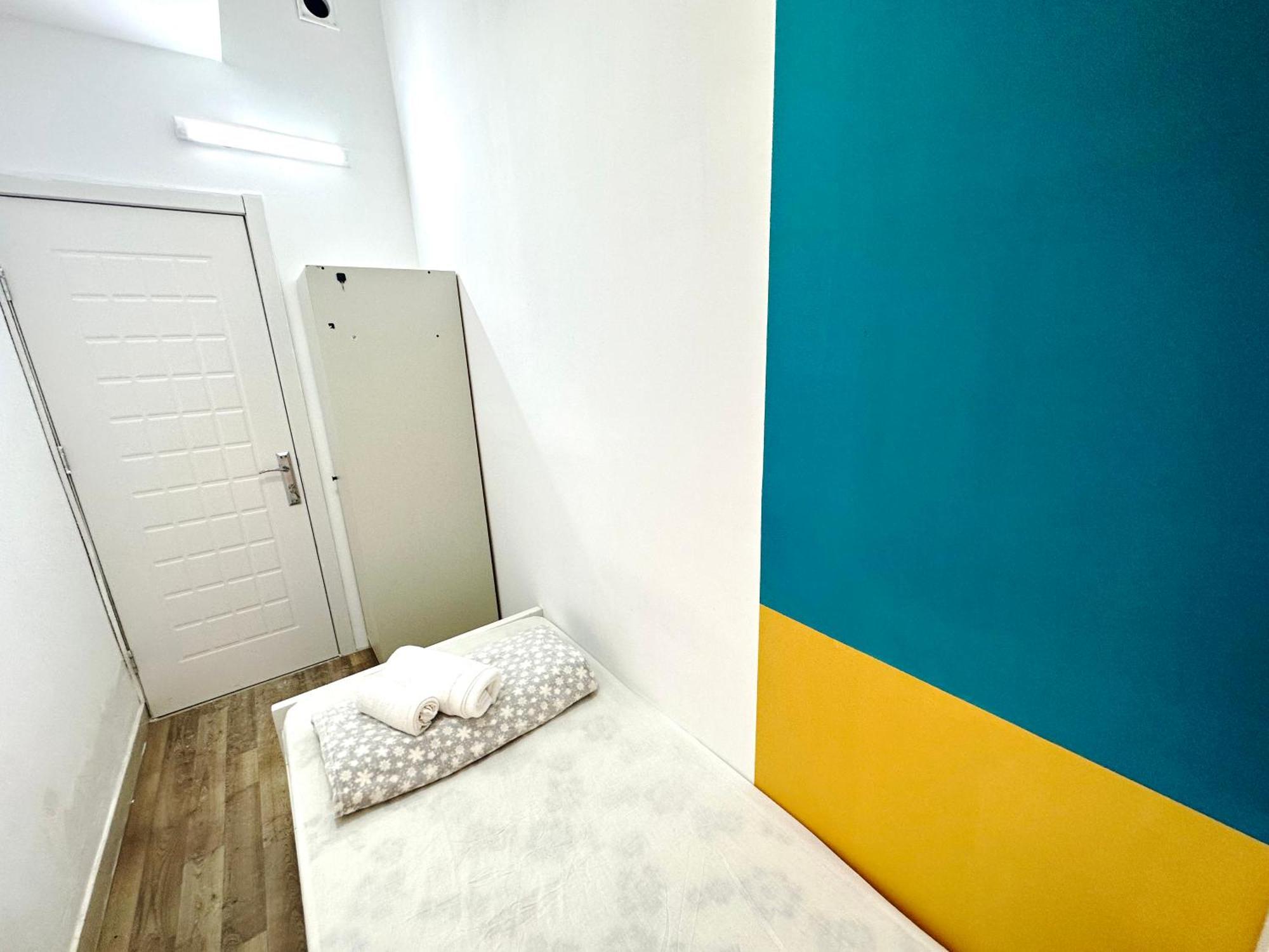Decent Partition In Barsha Heights Near Metro Habitación en casa particular