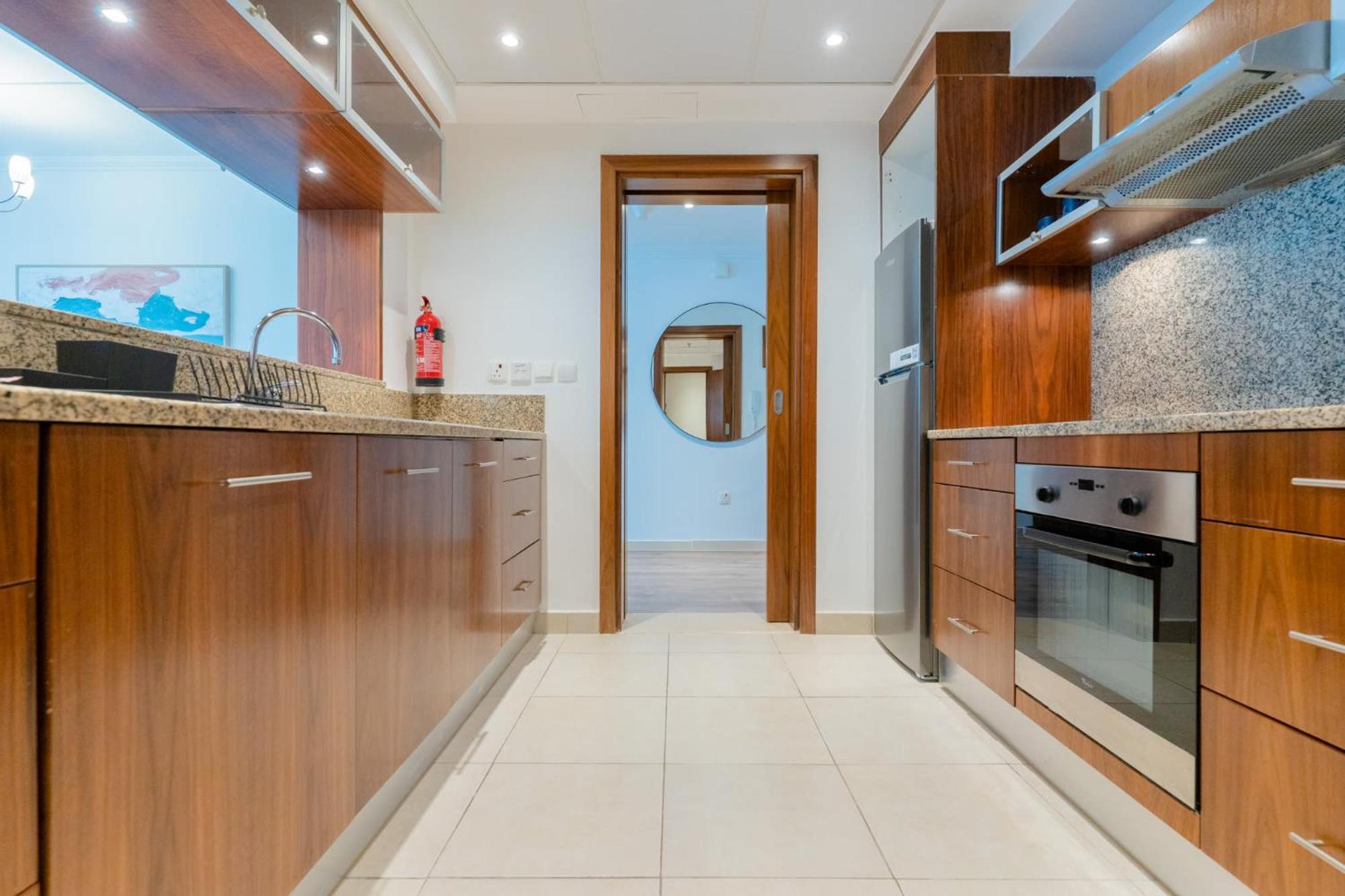 Stylish Waterfront 2 Bed In Marina Lägenhet Dubai