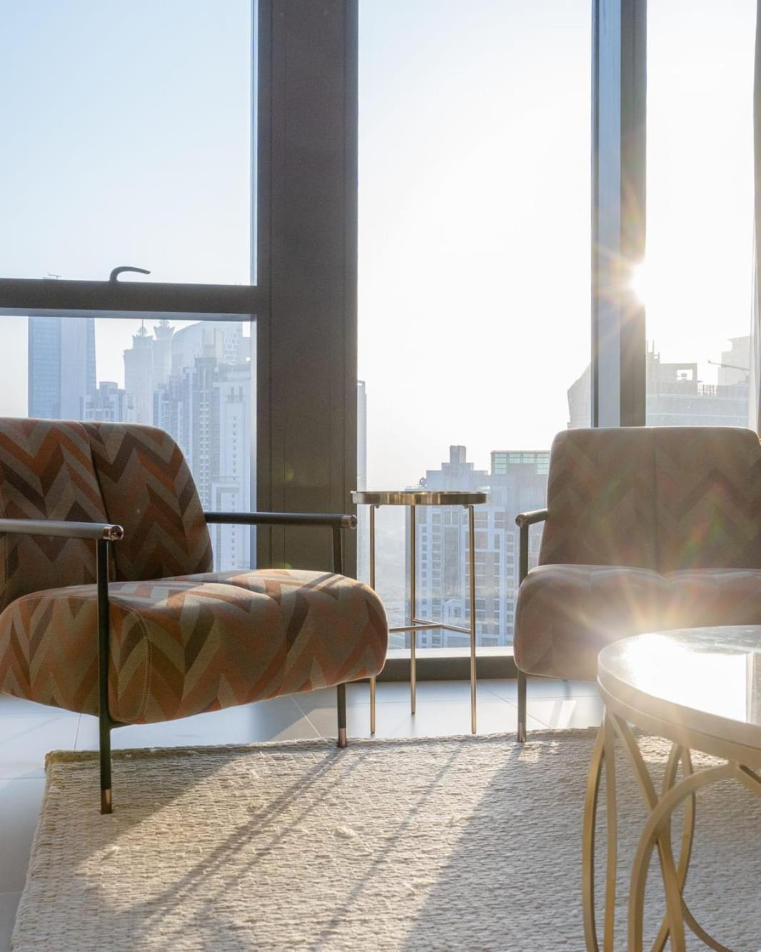 Downtown 1 Bed With Views