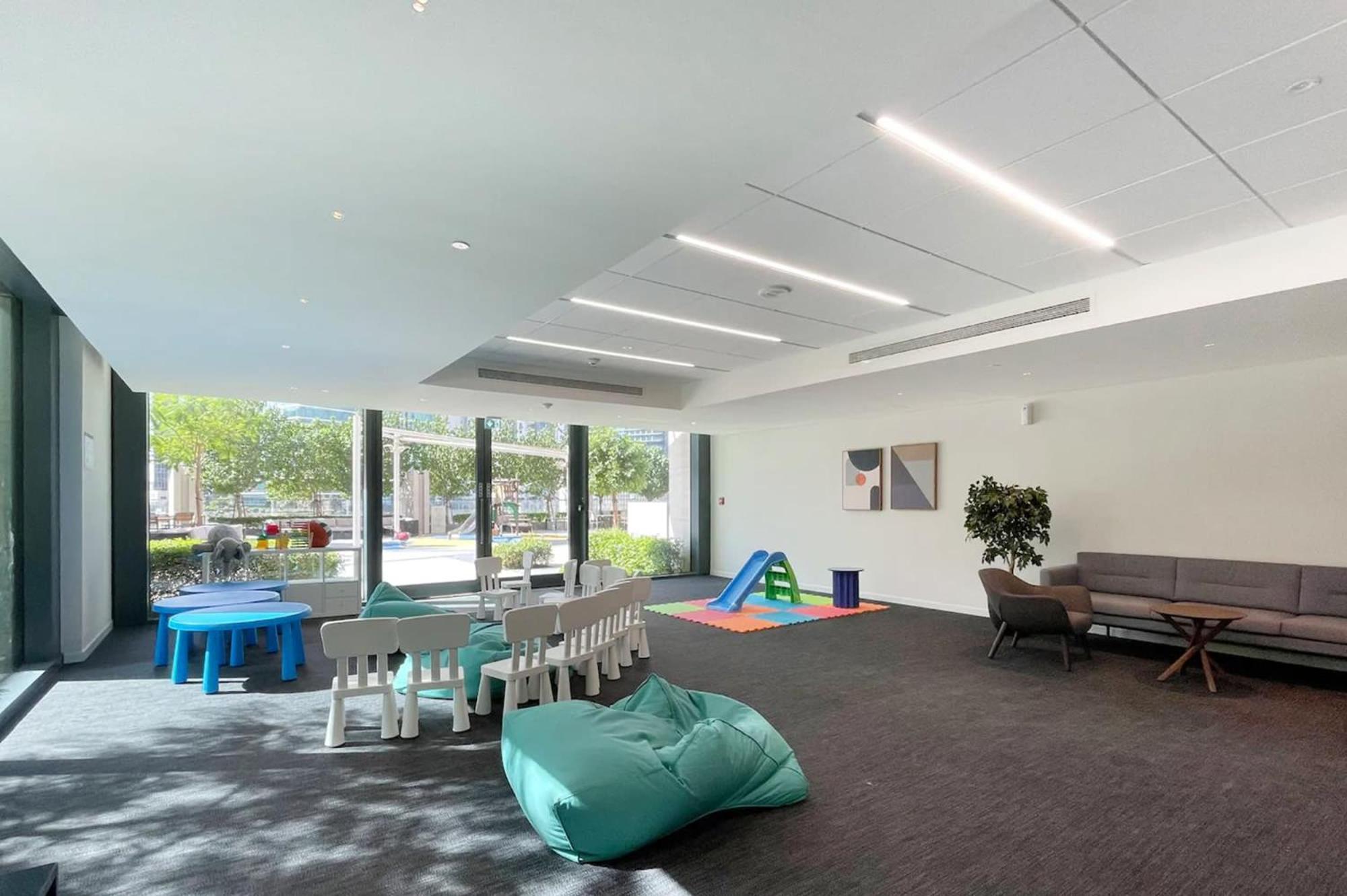 Downtown 1 Bed With Views Apartment