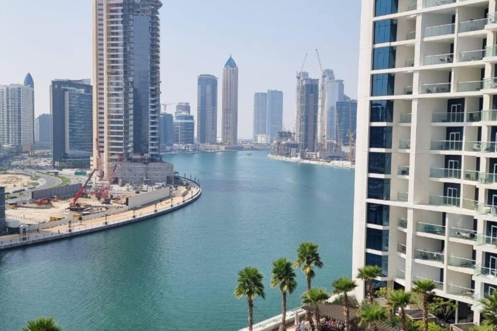 Beautiful 1 Bed Damac Prive Lejlighed Dubai