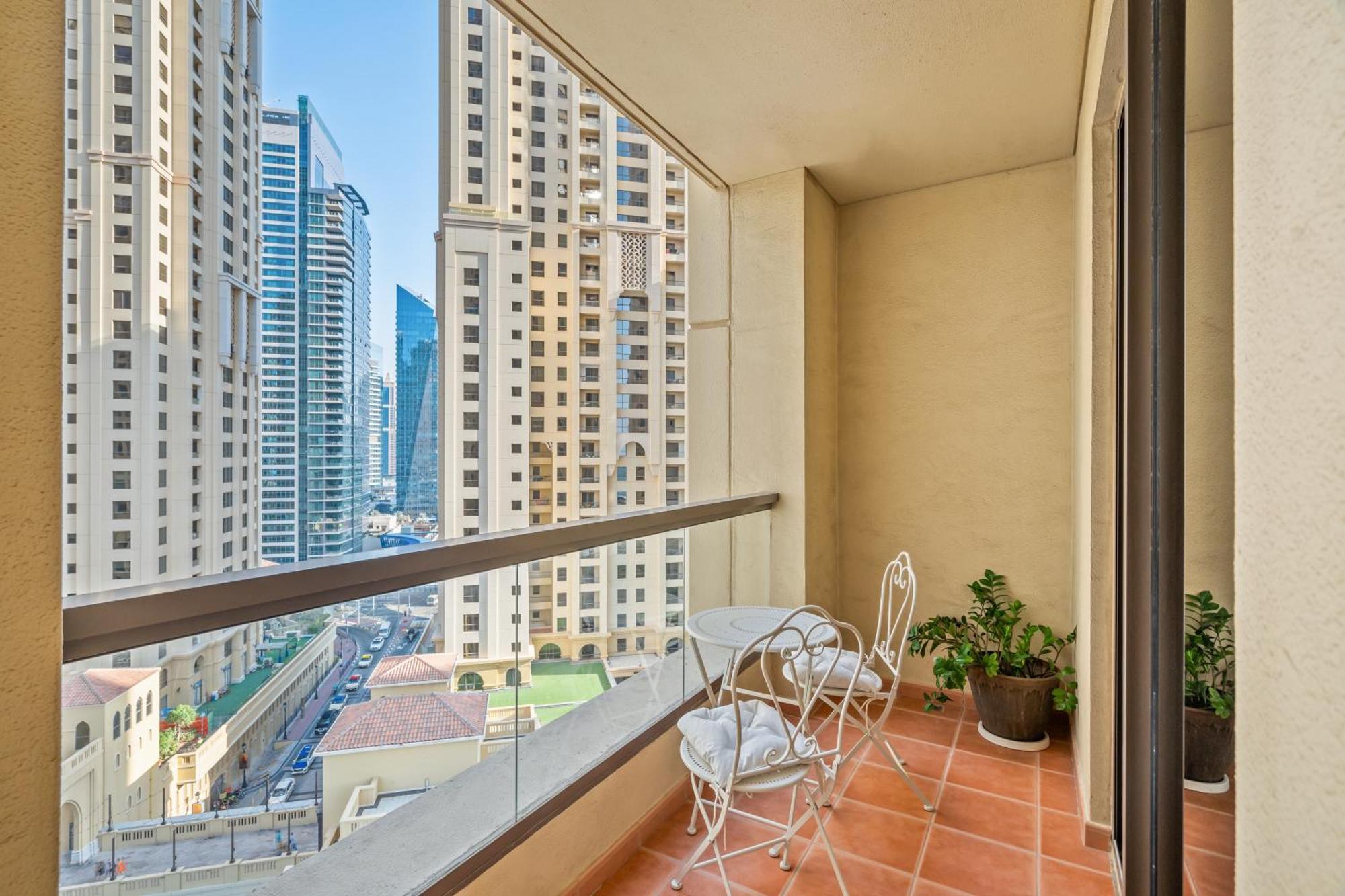 Cozy Pad In The Heart Of On Jbr Beach! Apartment Dubai