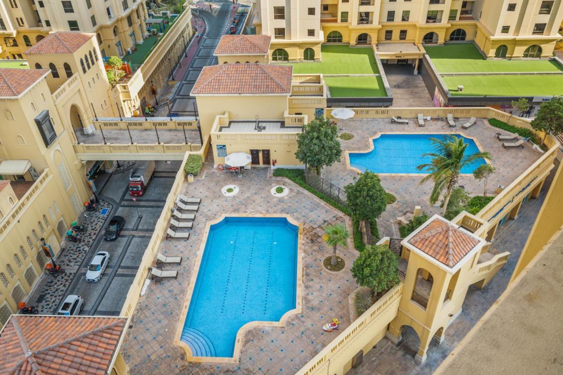 Cozy Pad In The Heart Of On Jbr Beach! Apartment Dubai