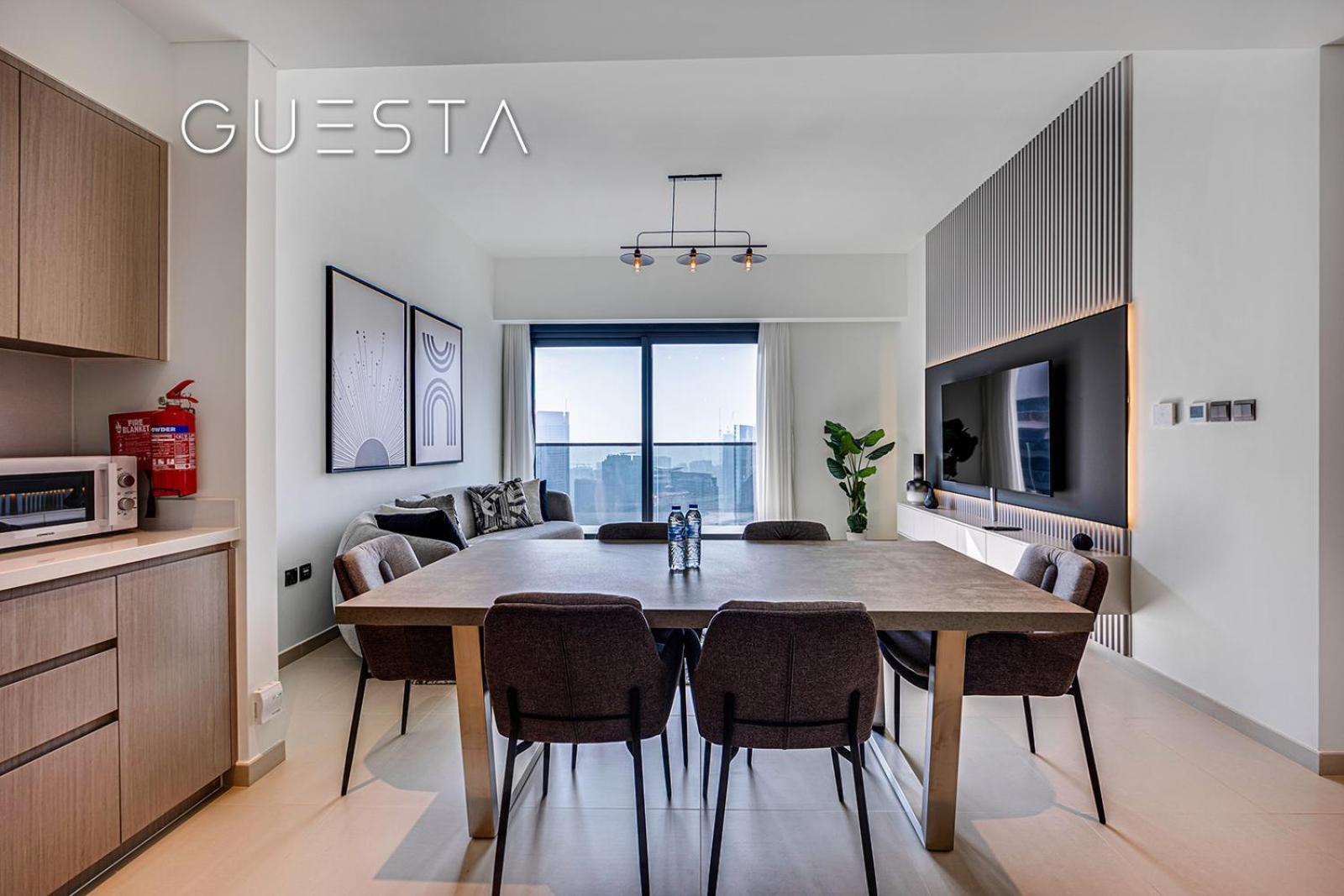 Act One Act Two By Emaar, Downtown Apartemen