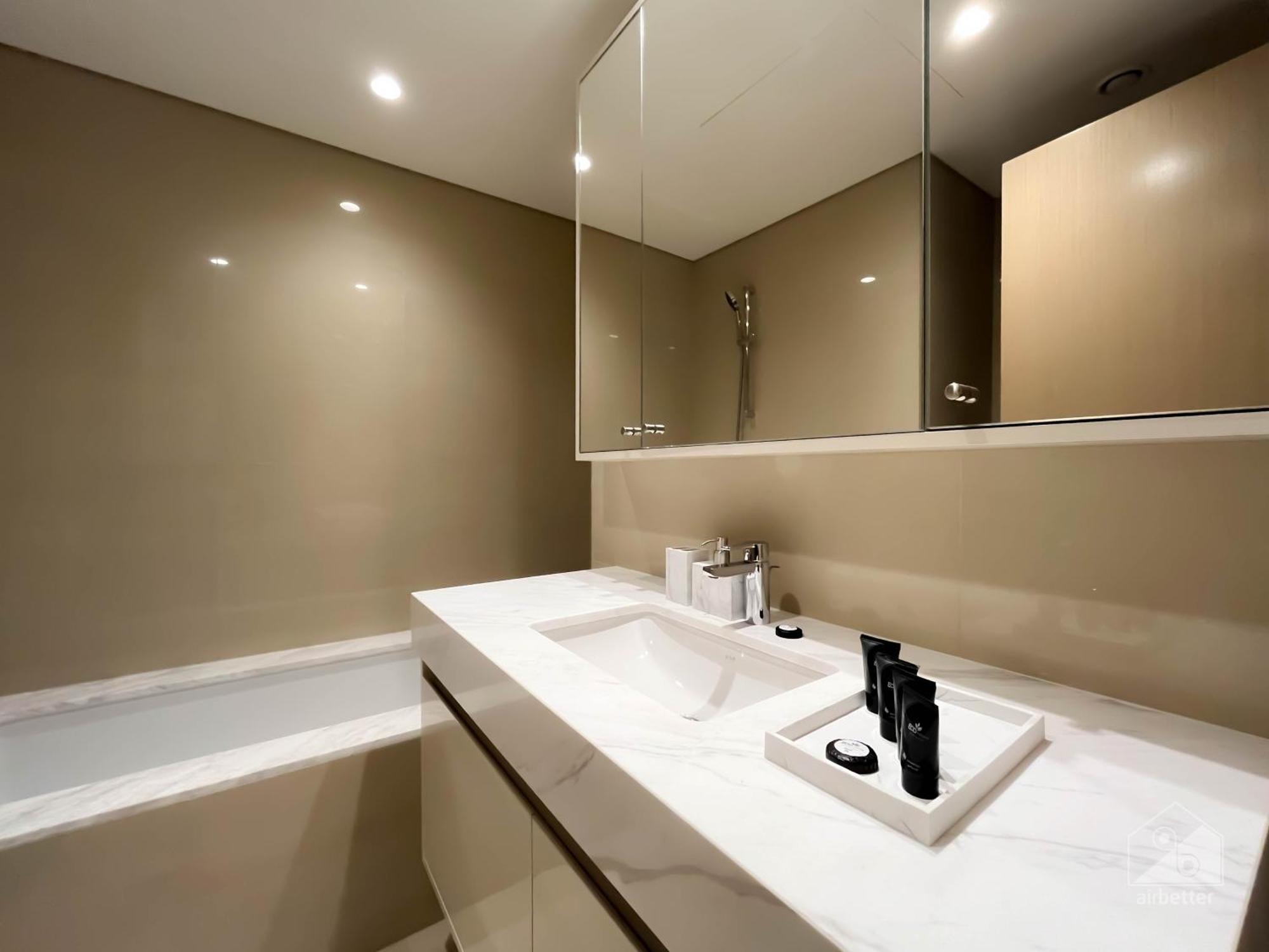 Appartamento Luxury Burj Royale Balcony Burj Khalifa View Dubai