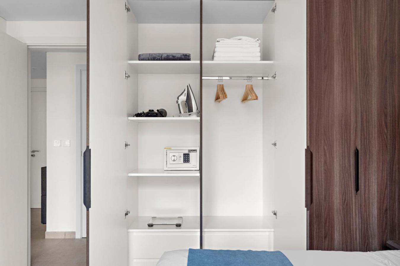 Stonetree - Luxury 1br - Location For Tourist Appartement *