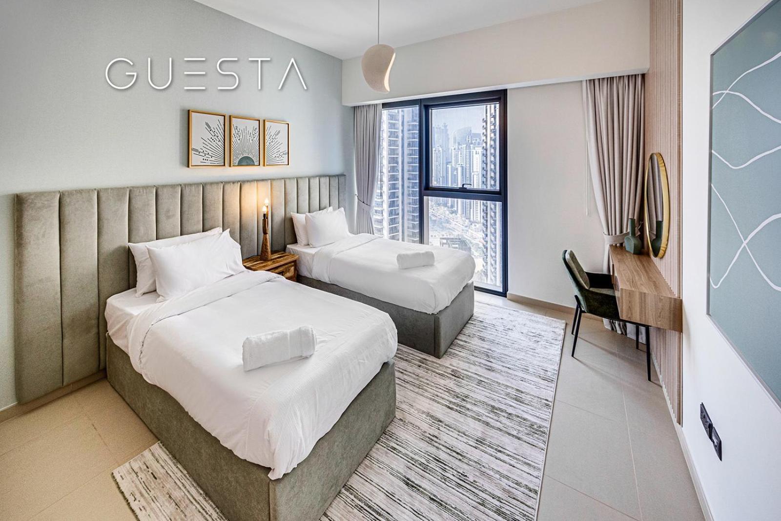 Act One Act Two By Emaar, Downtown Apartemen