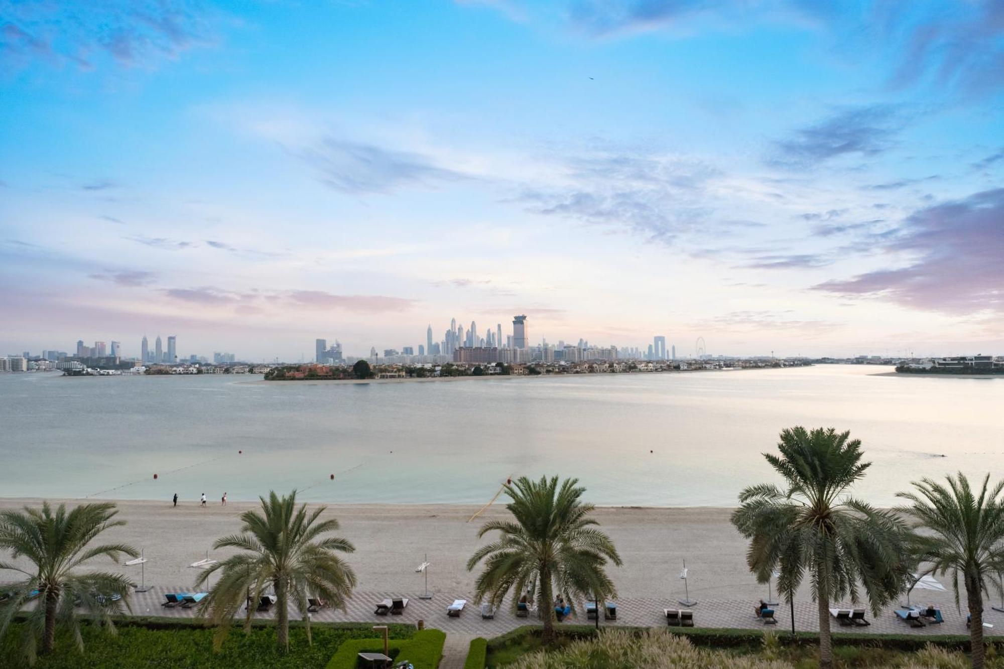 Fam Living - Palm Jumeirah Sarai - Private Beach * Dubai