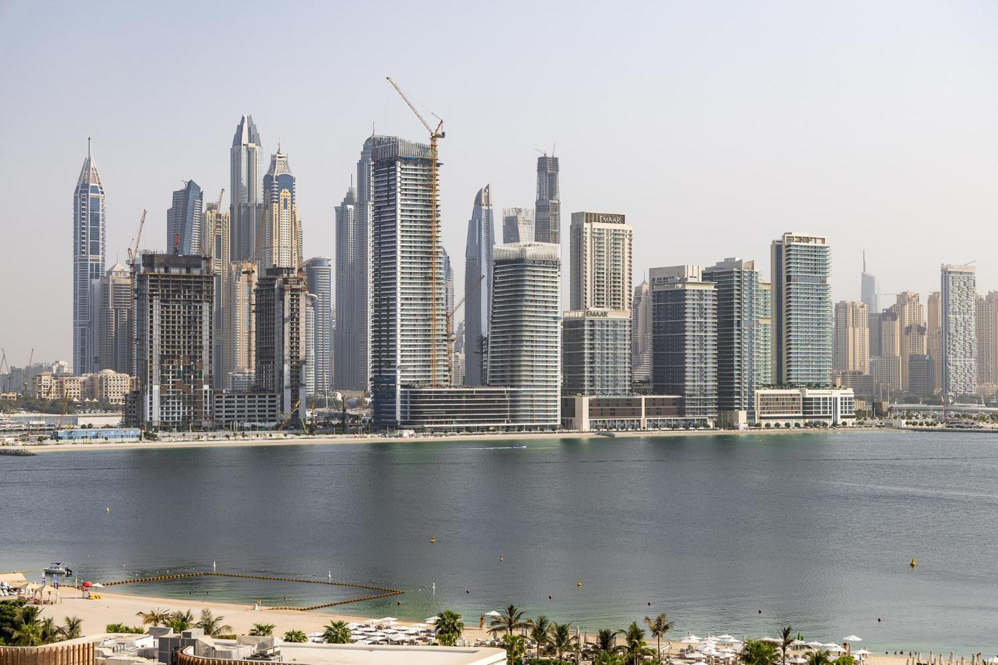 Seven Palm, Private Beach, Infinity Pool, High Floor 3bdr Appartement Dubaï