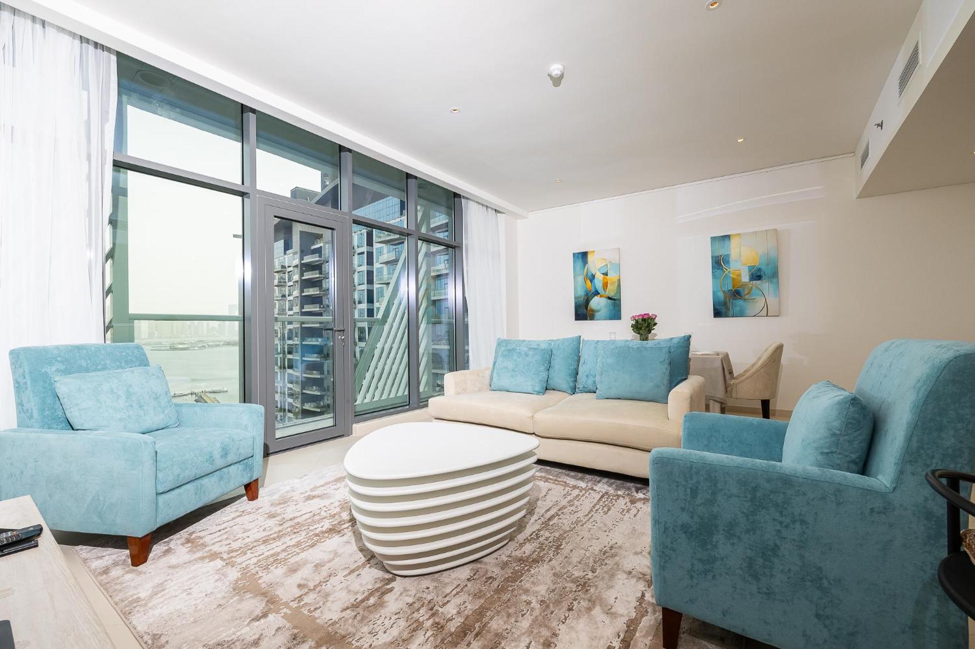 Seven Palm, Private Beach, Infinity Pool, High Floor 3bdr Appartement *
