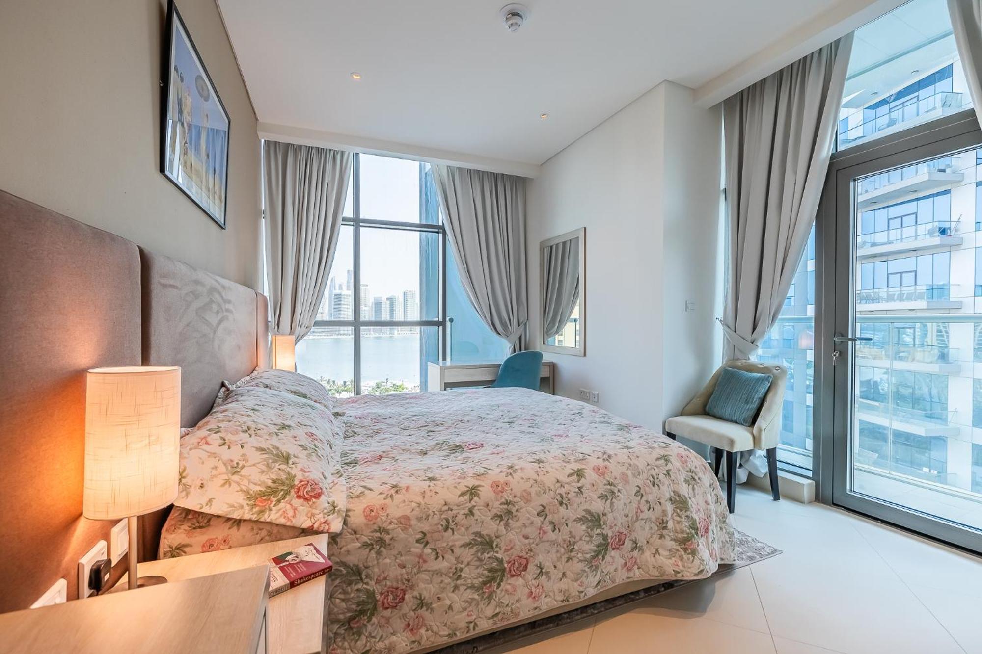 Seven Palm, Private Beach, Infinity Pool, High Floor 3bdr * Dubaï