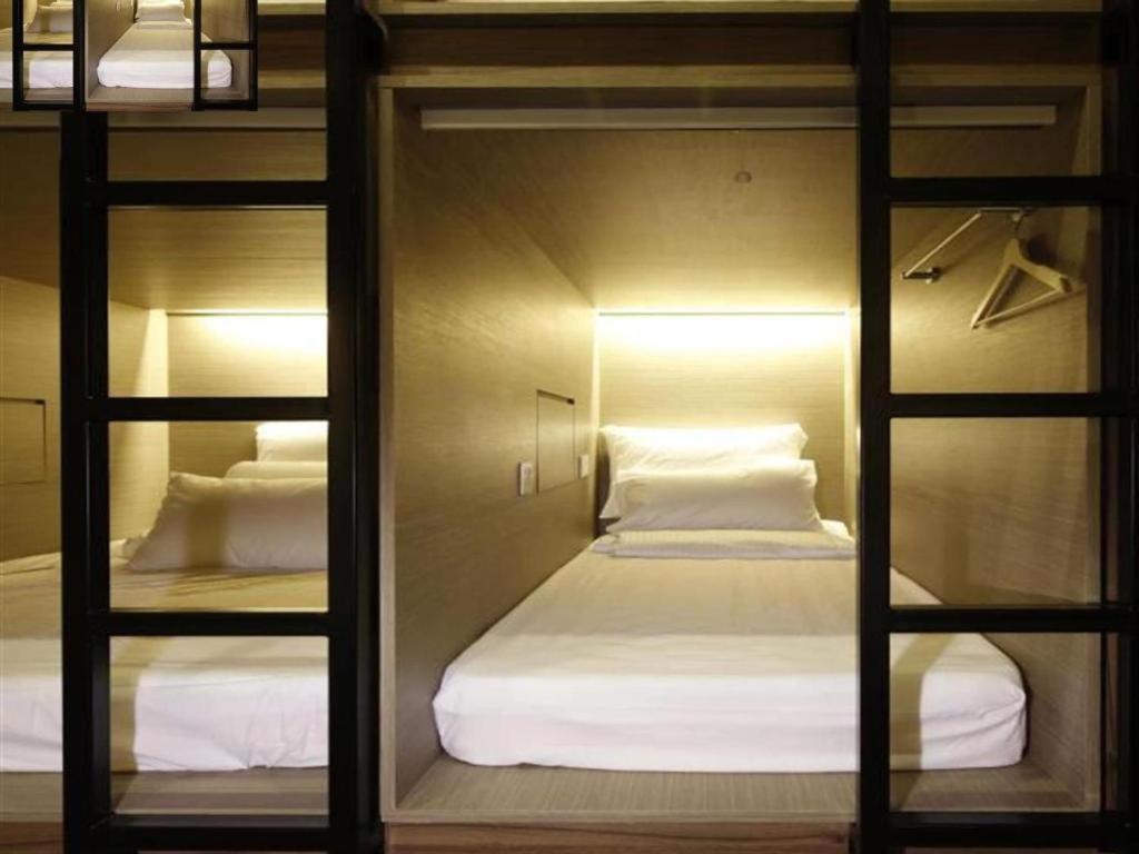 Space 2 * Dubai