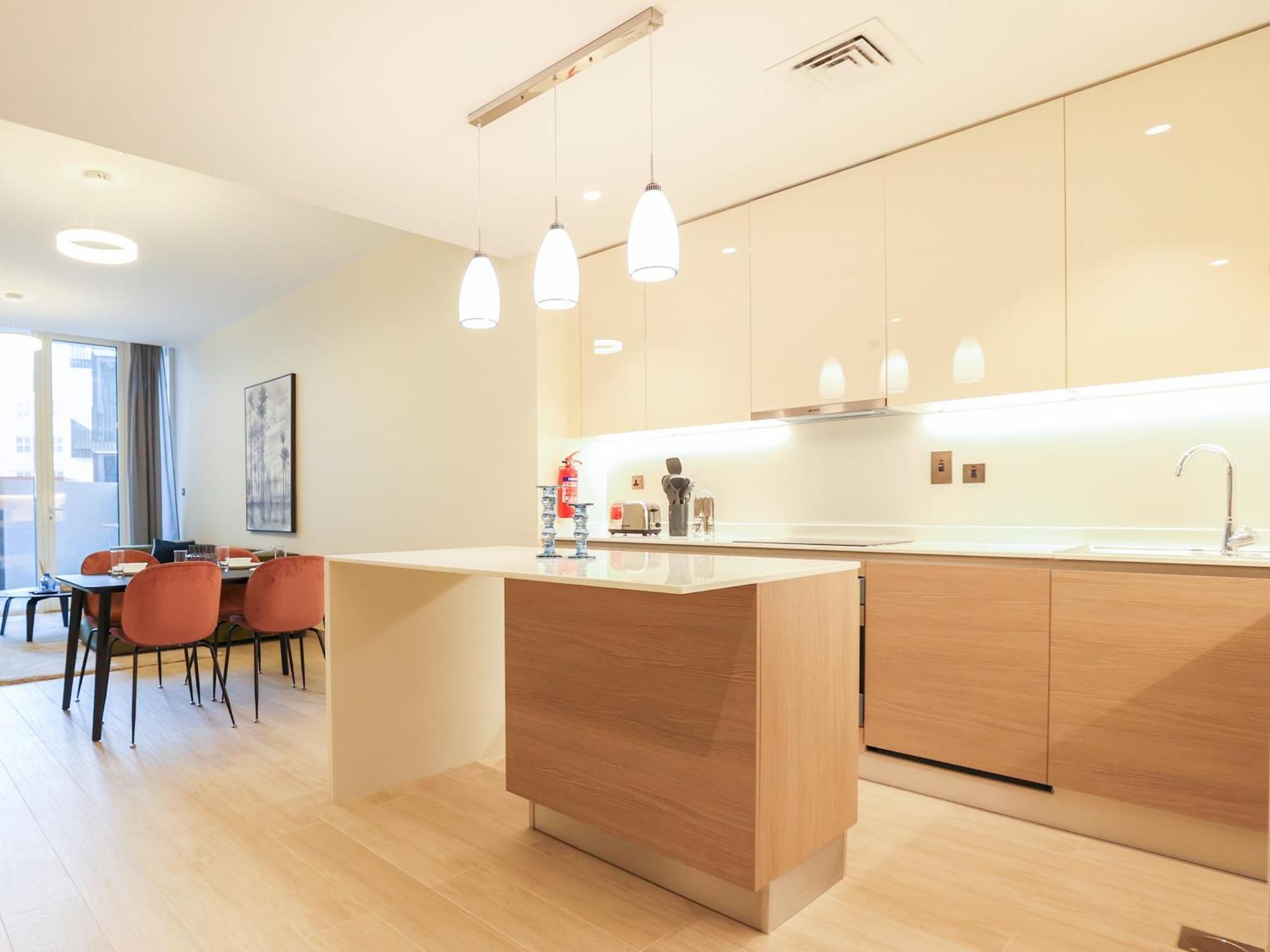 Elite Lux Homes - Enchanting One Bedroom In Arjan, *
