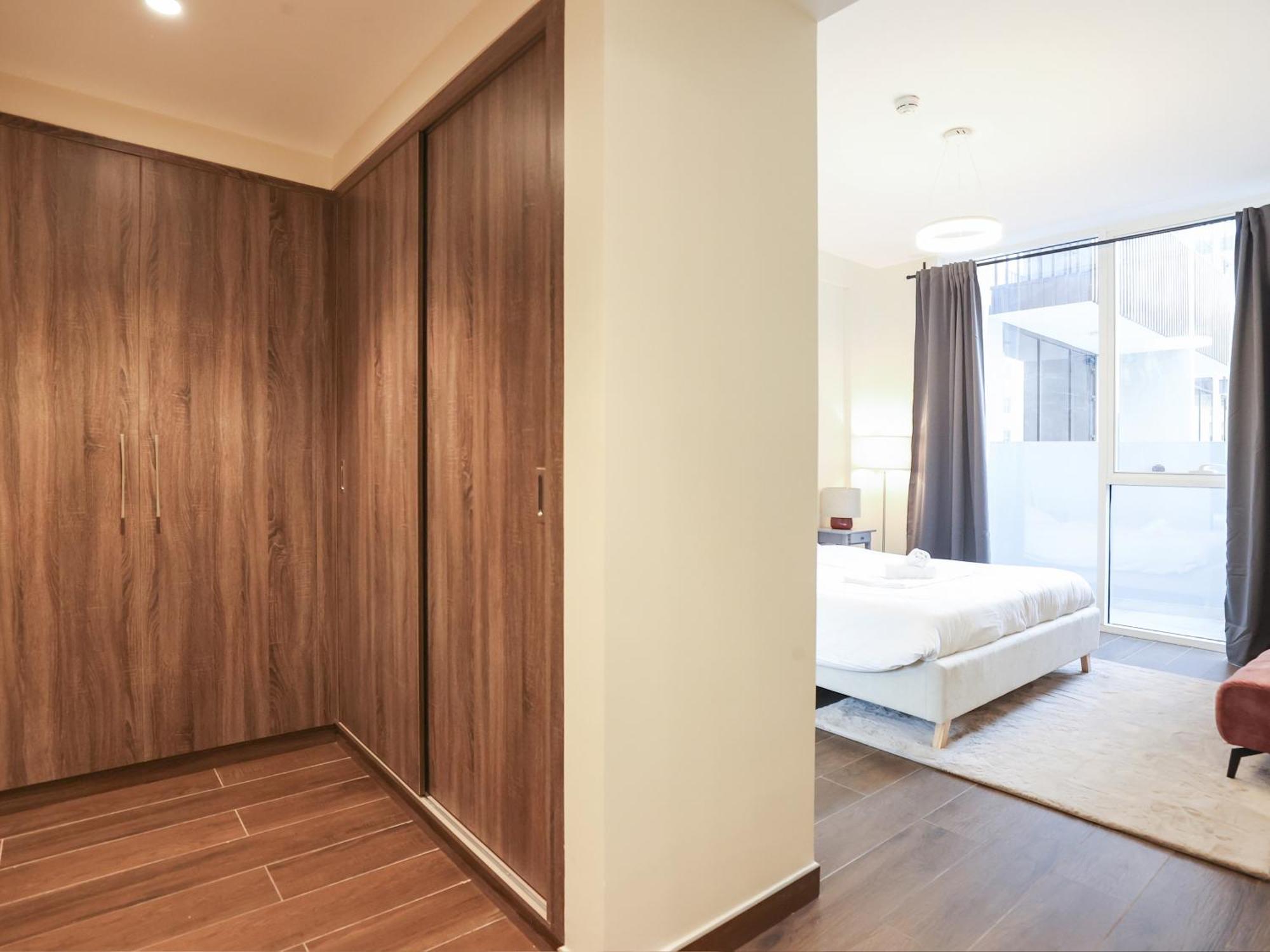 Elite Lux Homes - Enchanting One Bedroom In Arjan, Appartement
