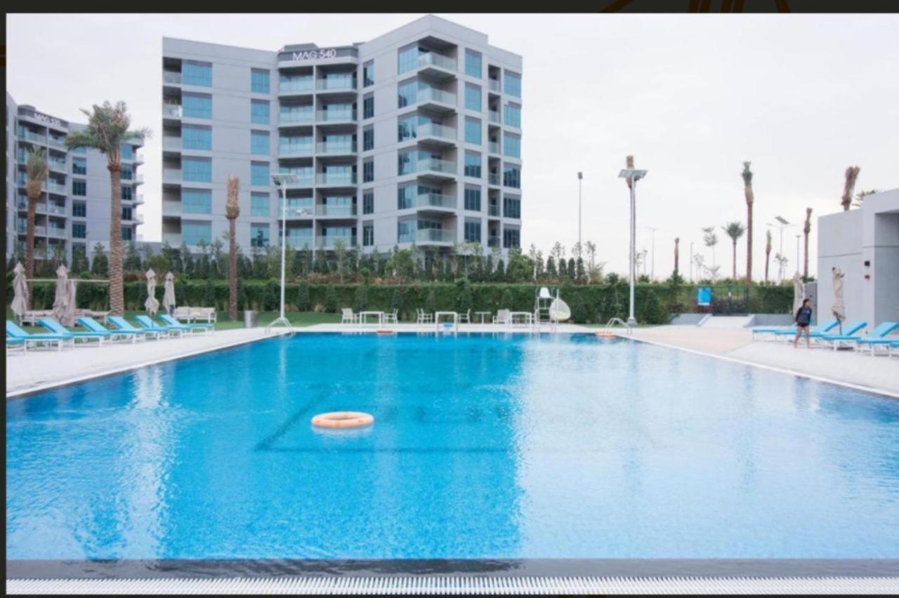 Elite Lux Homes - Cozy & Stylish 1 Bedroom With Huge Pools & World Class Gym Appartement