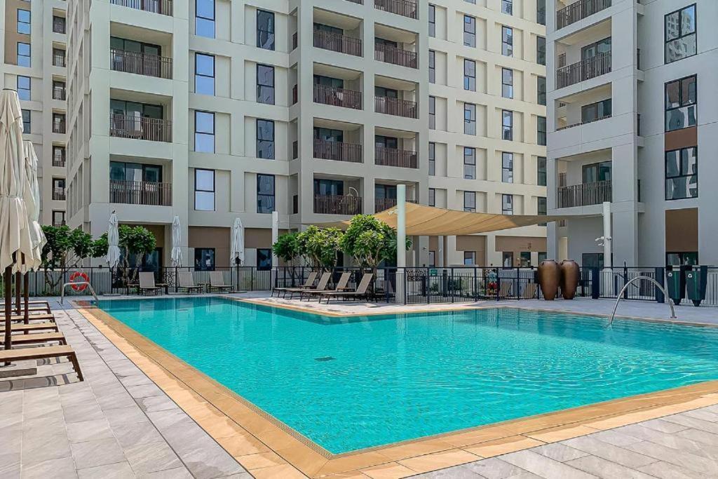 Creek Roomy 3br + Terrace Lejlighed Dubai