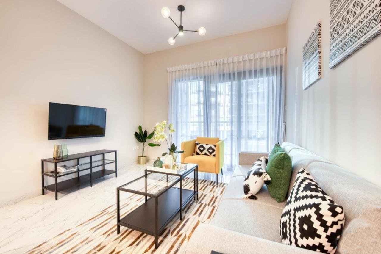 Elite Lux Homes - Cozy & Stylish 1 Bedroom With Huge Pools & World Class Gym Appartement