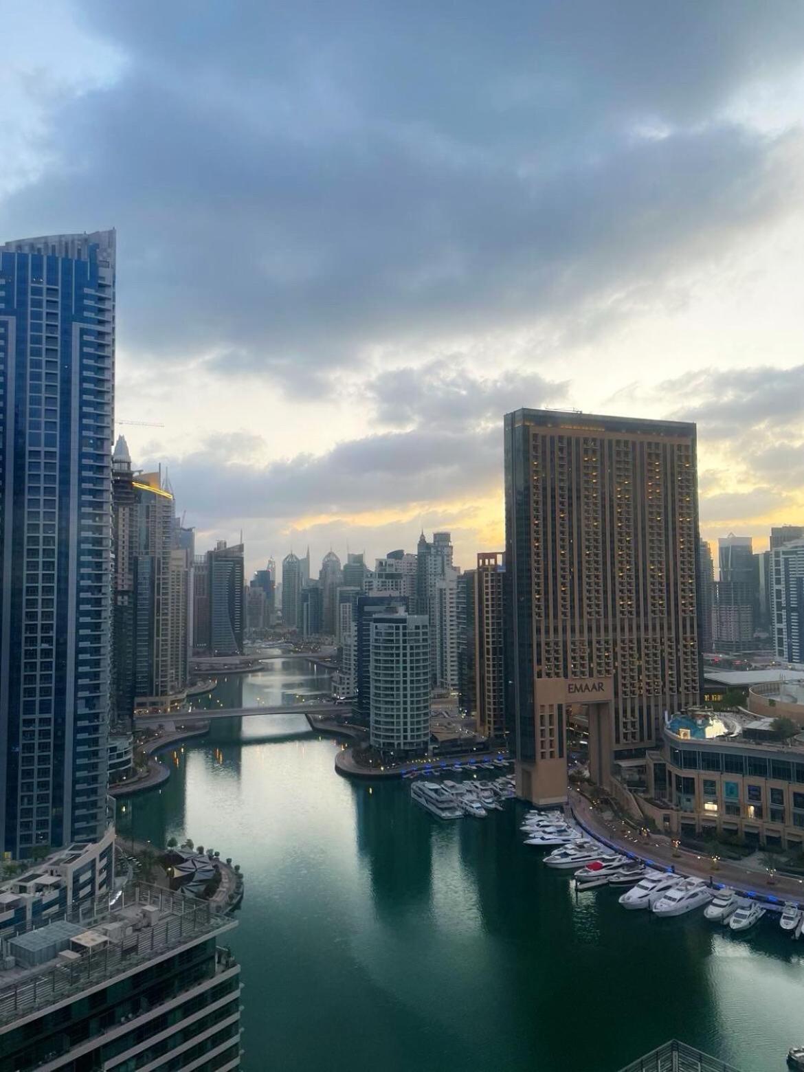 In Heart Of Marina B Walk To The Jbr Apartamento Dubái