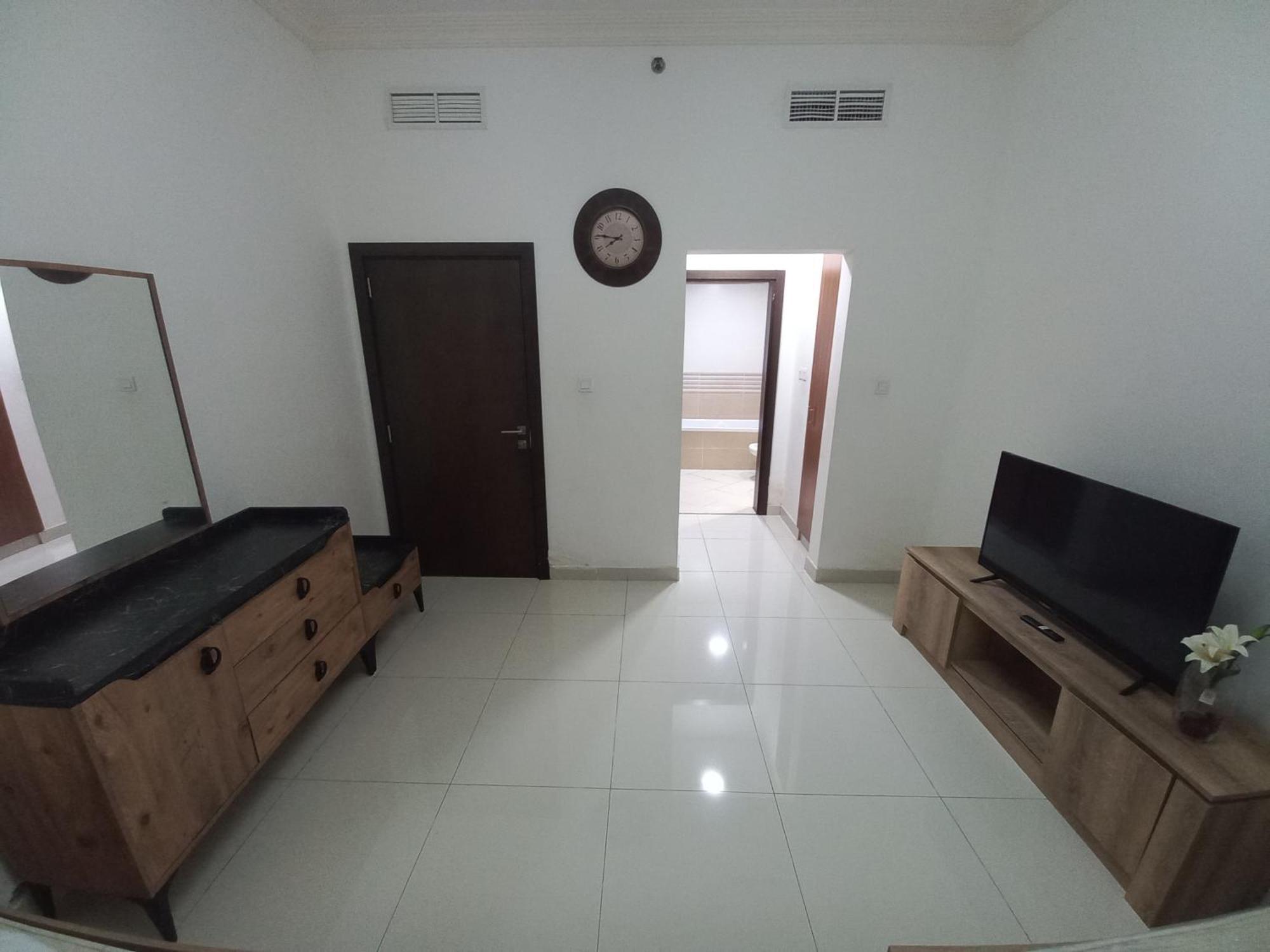 Apartamento Cute And Small Partitions For Girls In Dubai- Female Guests Only فتيات فقط Dubai