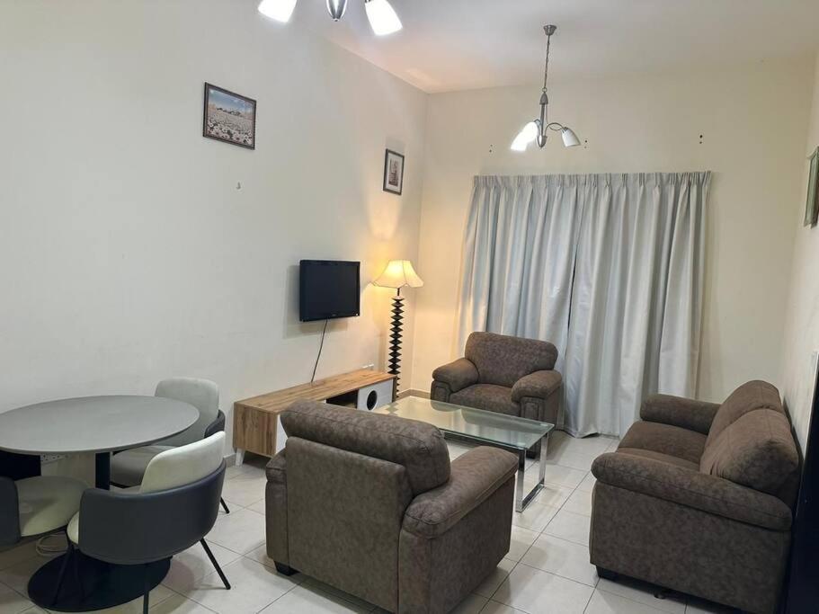Appartement Stylish 1bhk At Silicon Oasis