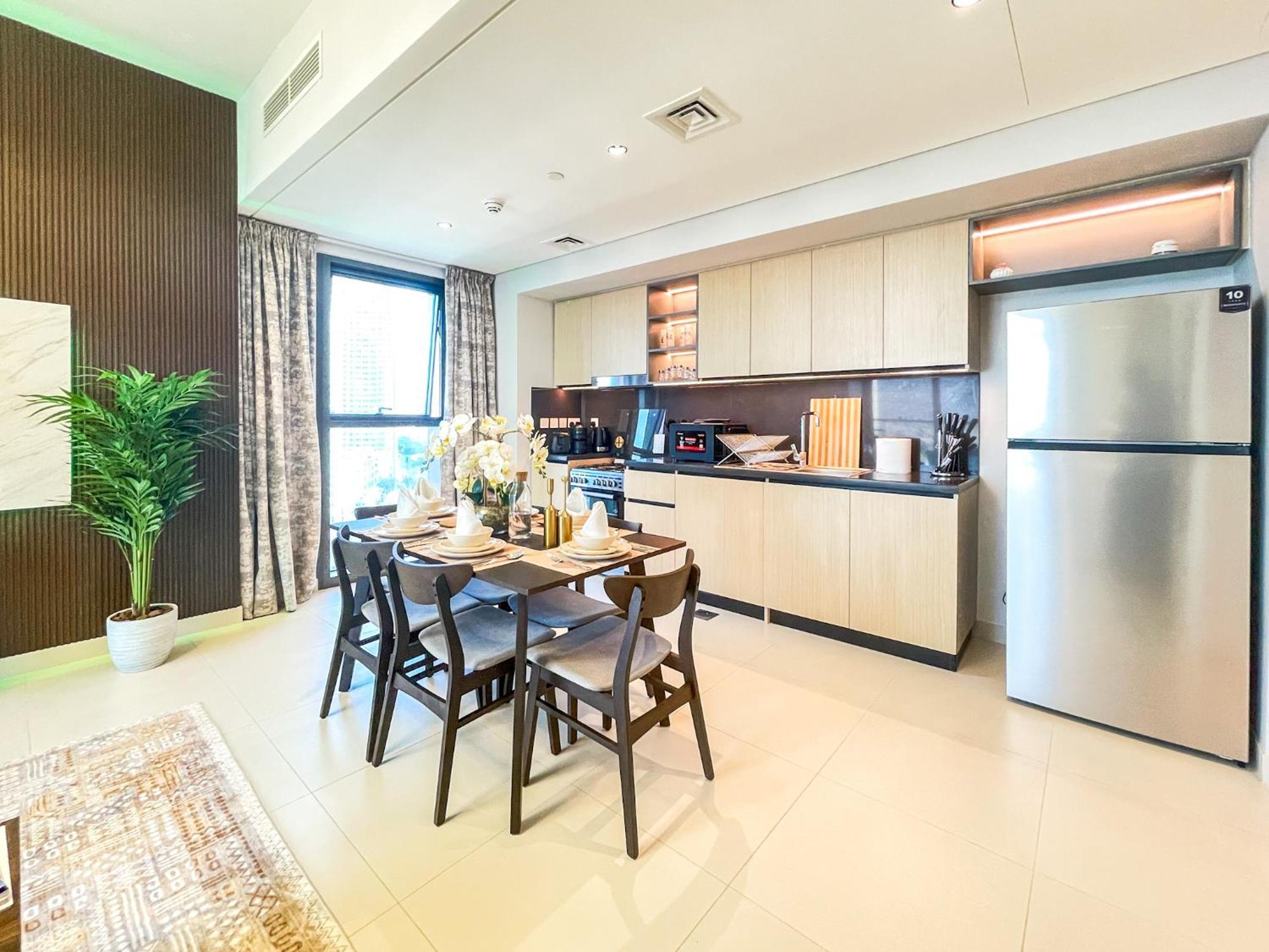 Amazing With Views In Downtown 164bc-2 *