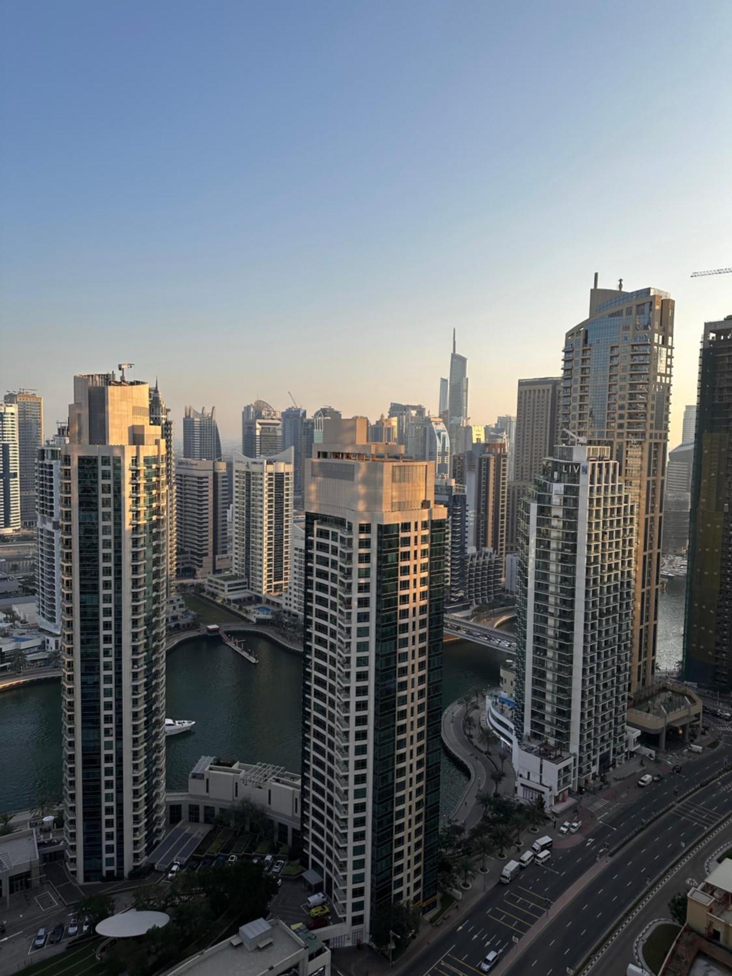 Homestay Amazing Double With En-suite, Marina And Sea Views With Shared Kitchen Dubai