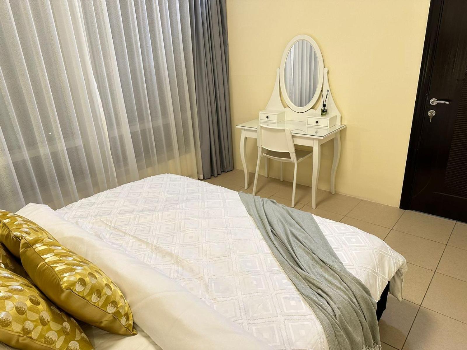 Burj Views Tower C, Downtown,dubai Uae Apartamento *