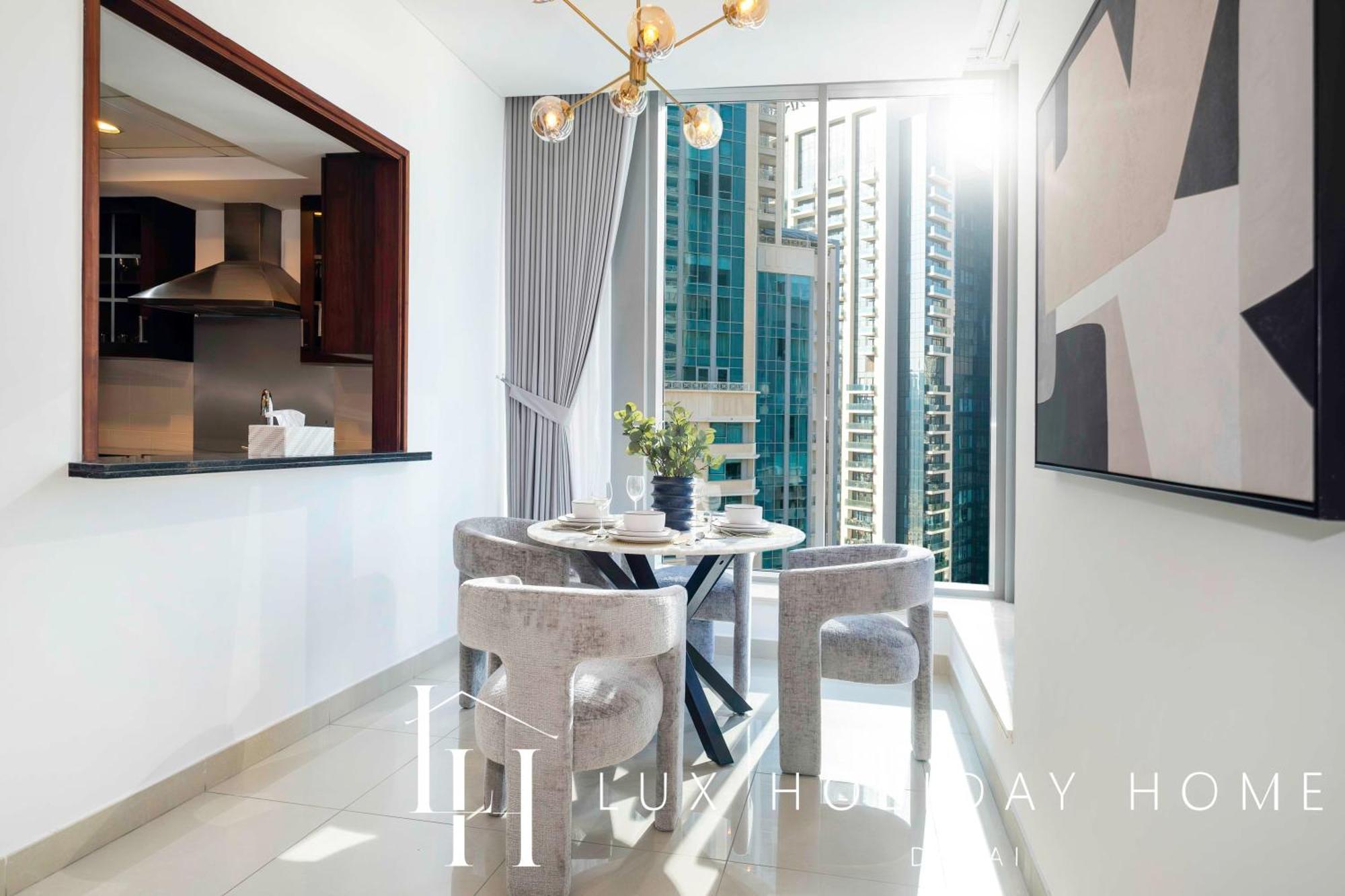 Apartemen Lux The Burj Khalifa Fountain View *