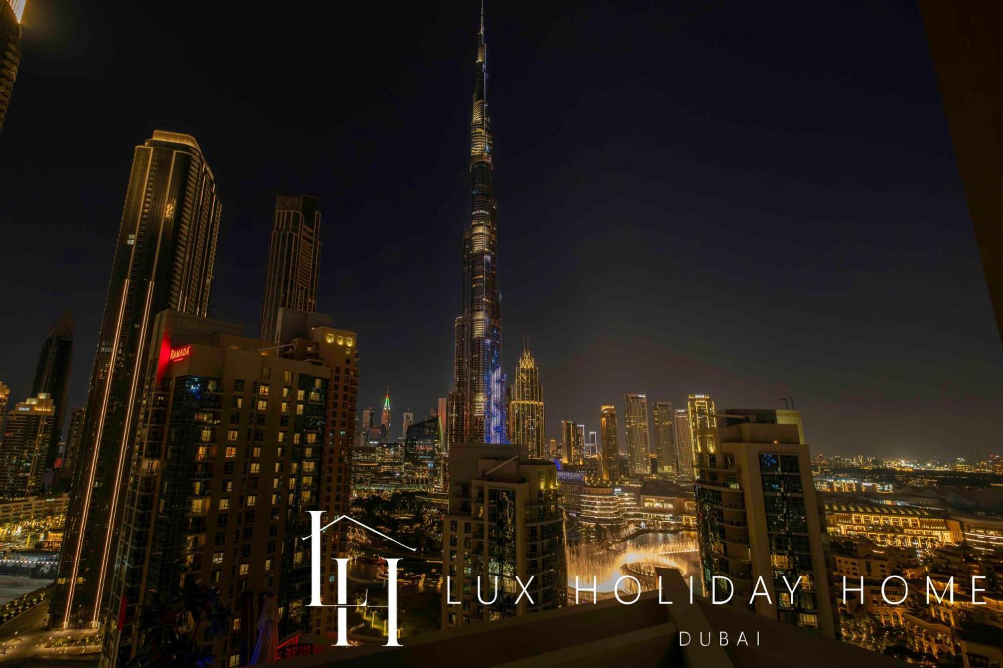 Lux The Burj Khalifa Fountain View Apartemen