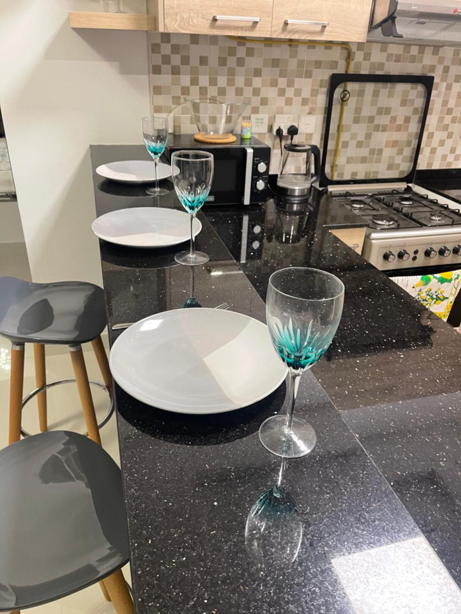 Great View, Sportcity, Parking Included, Appartamento Dubai