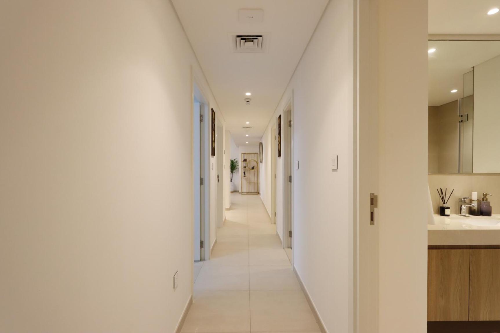 Livbnb - Elegant 3+1 W/ Burj View, Near Mall Appartement Dubai
