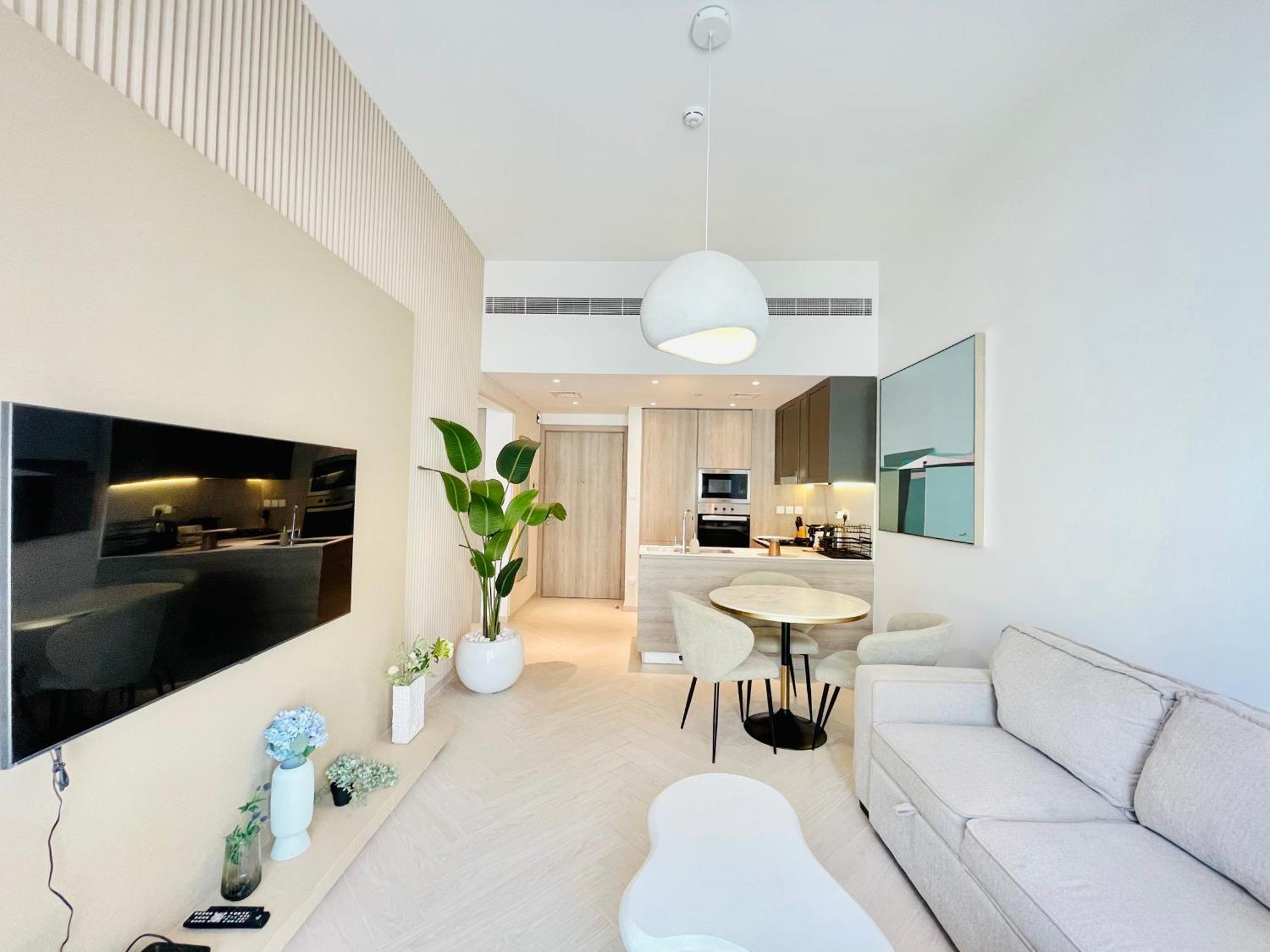 Brand New Luxury 1 Bedroom Apartament Dubai