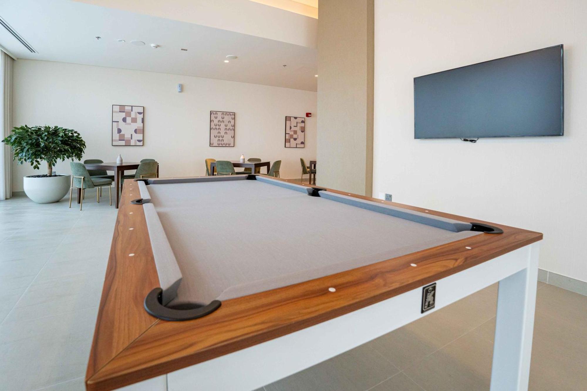 Veluxa - Luxe 2bed In Downtown! Lägenhet *
