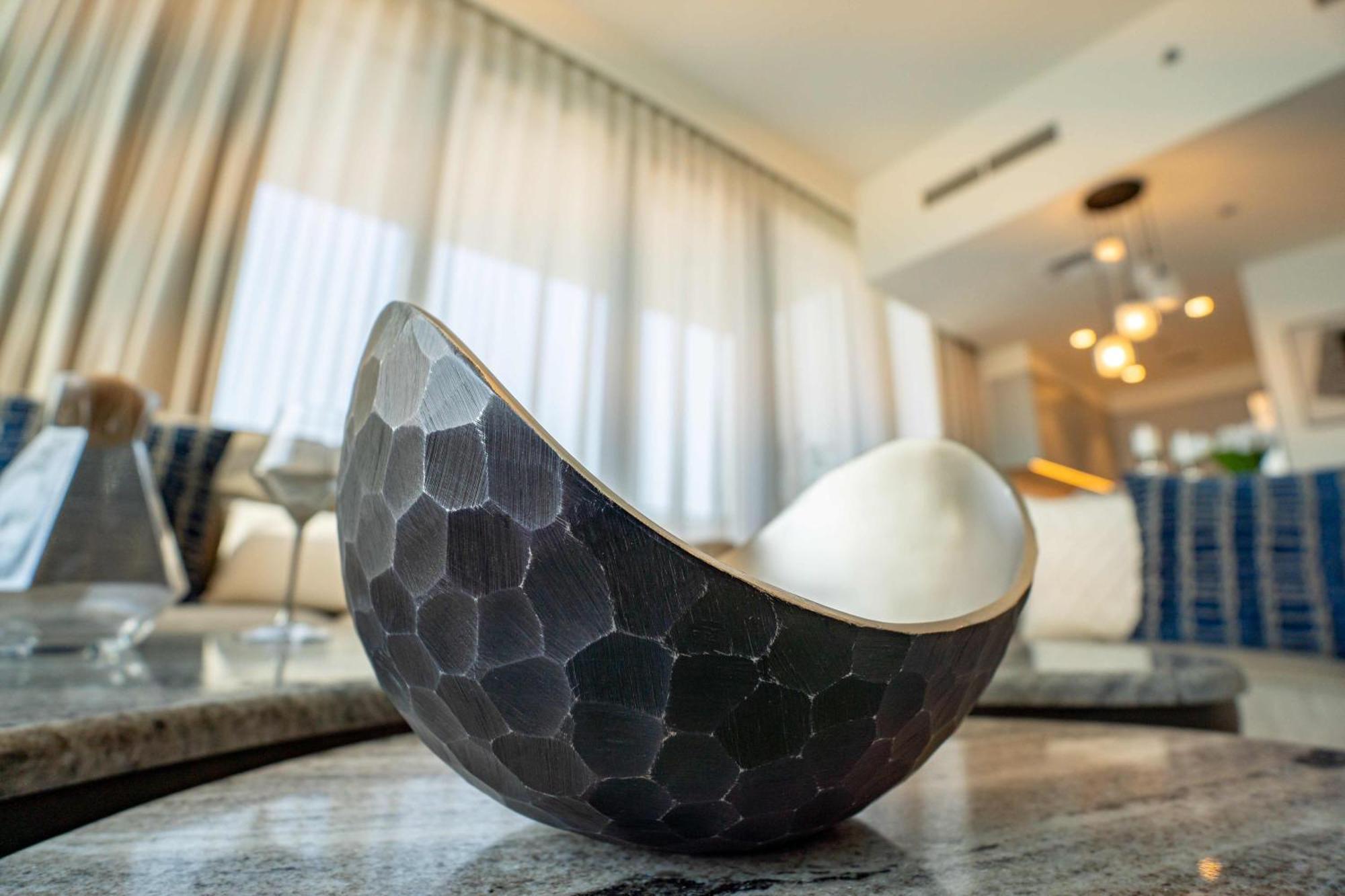 Lägenhet Veluxa - Luxe 2bed In Downtown! *