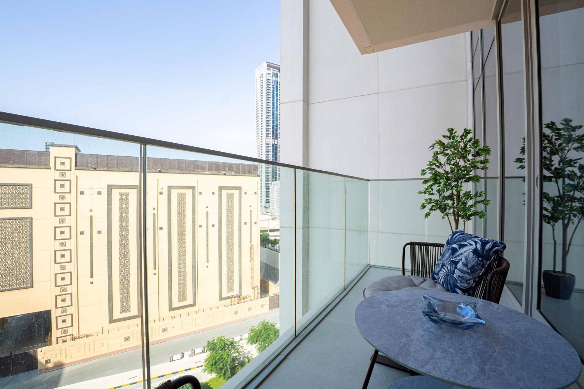 Veluxa - Luxe 2bed In Downtown! Lägenhet