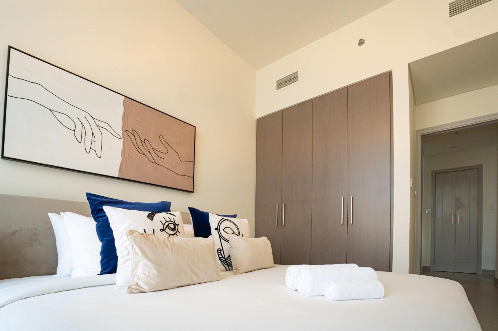 Veluxa - Luxe 2bed In Downtown! Lägenhet