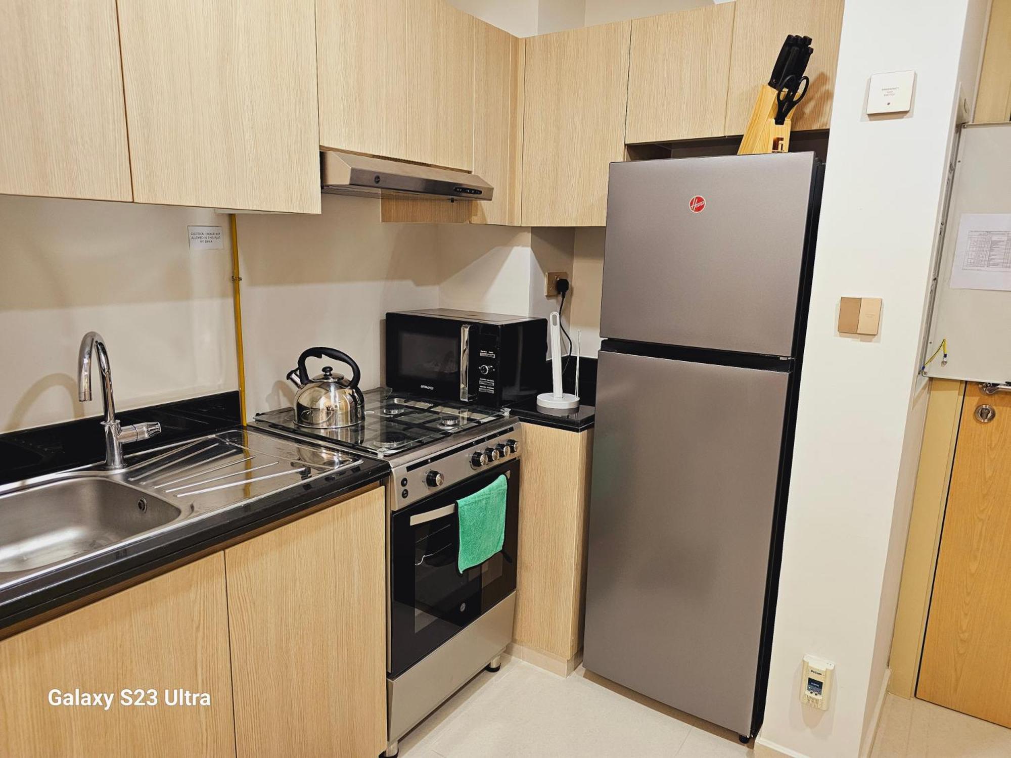 Ensuite One Bedroom In A 2-bedroom With A Shared Living Wisma tamu *