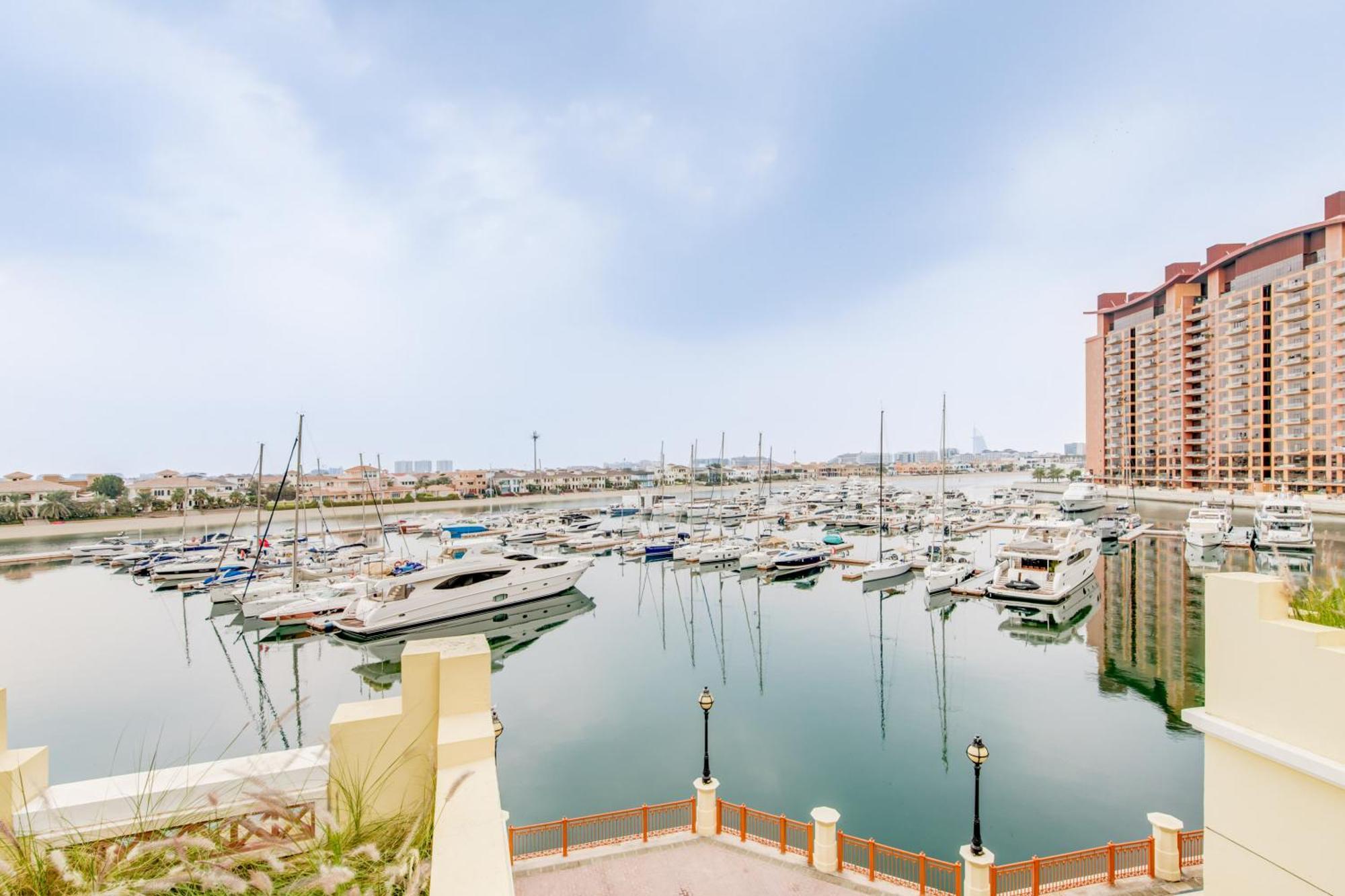 Globalstay. Luxury 3 Bedroom + Maid Townhouse With Sea View Apartament