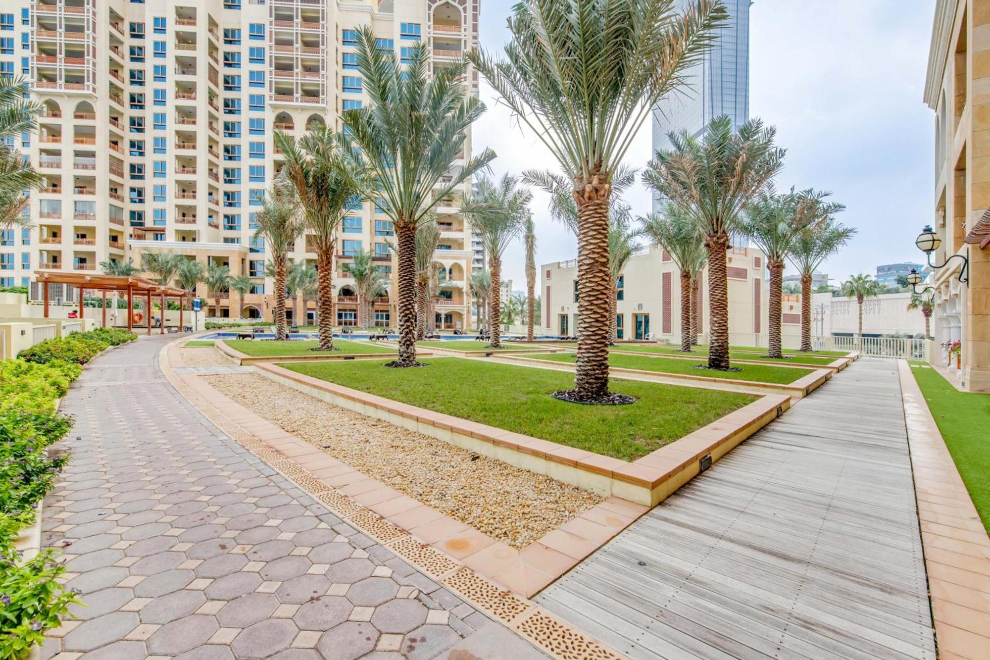 Globalstay. Luxury 3 Bedroom + Maid Townhouse With Sea View Apartament *